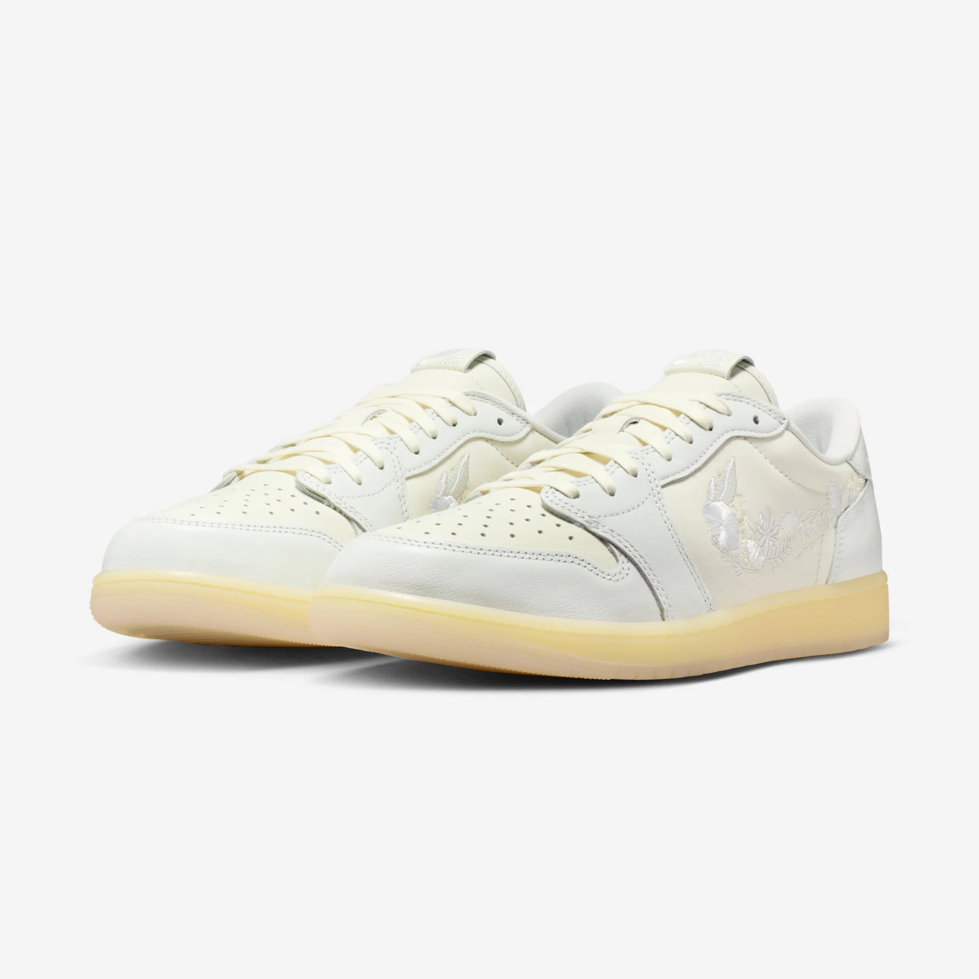 Jordan 1 Retro Low OG Rabbit Floral Swoosh