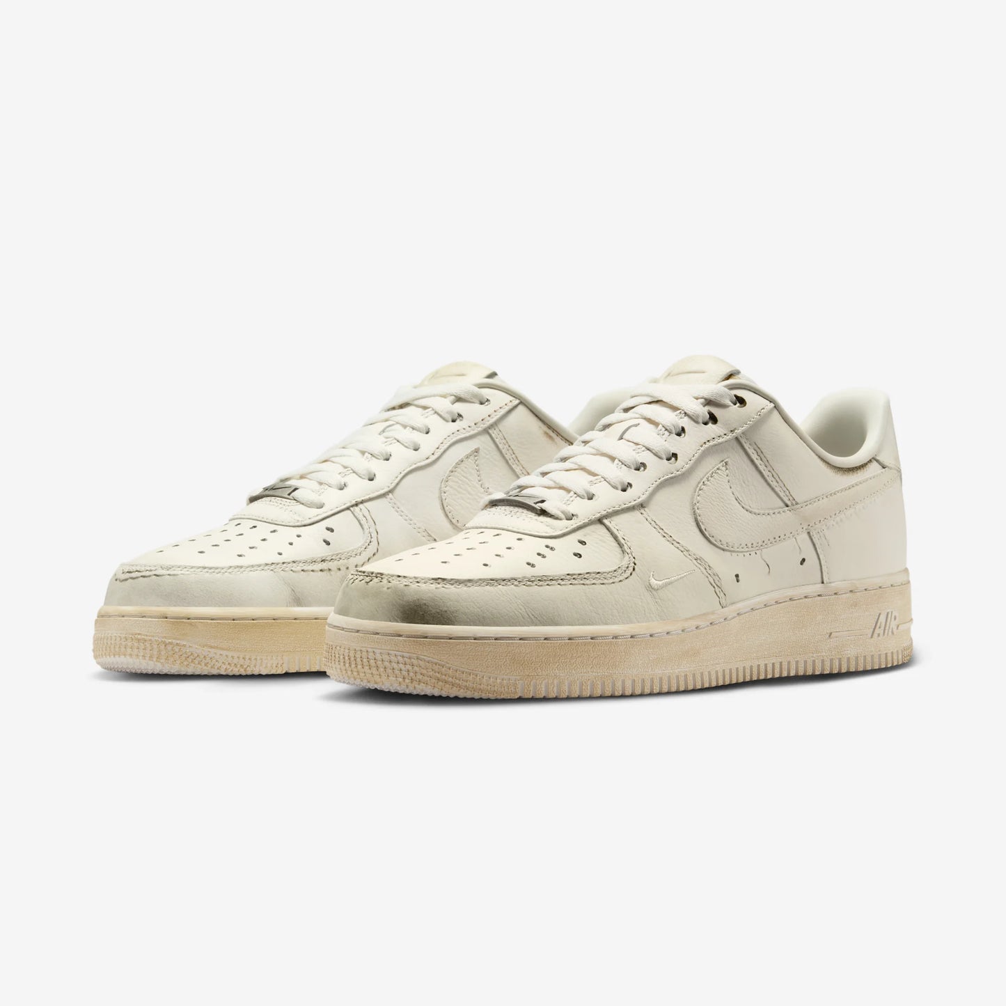 Nike Air Force 1 Low .SWOOSH Dirty Triple White