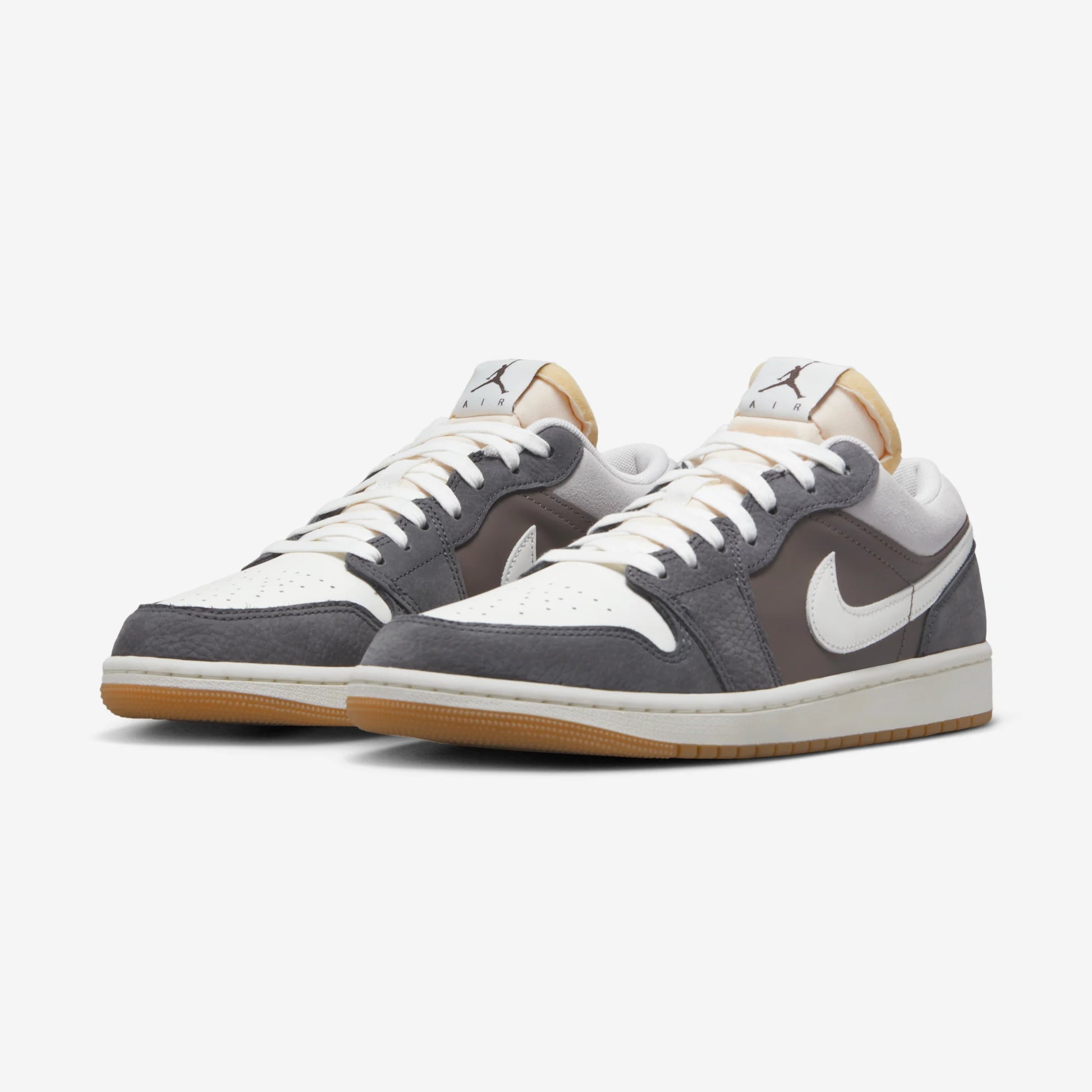 Jordan 1 Low SNKRS Day Korea Magpie (2023)