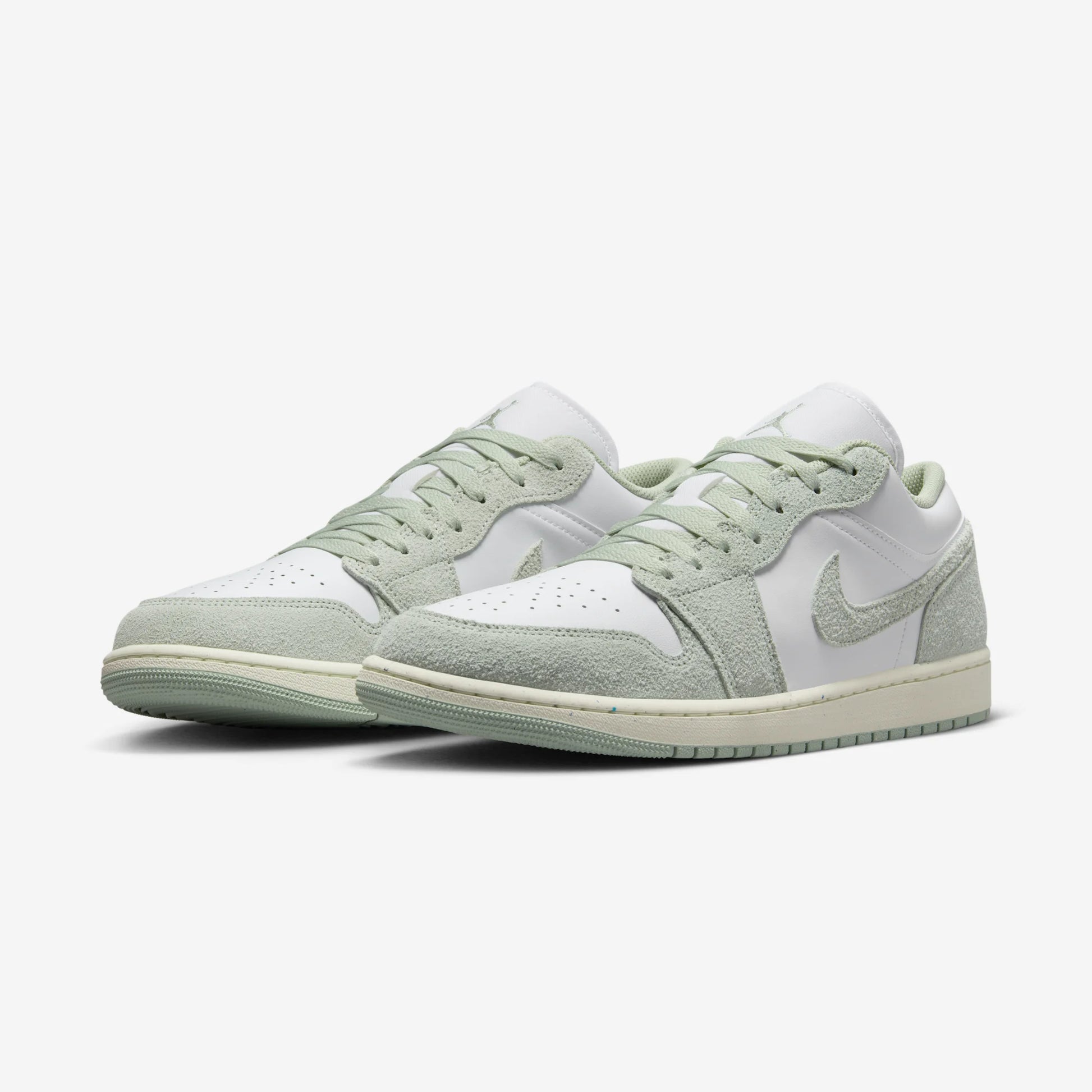 Jordan 1 Low SE Seafoam