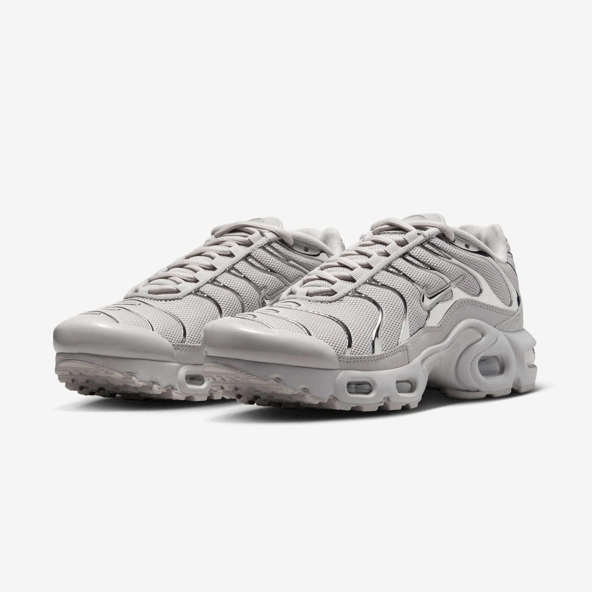 Nike Air Max Plus Light Iron Ore Gym Red Smoke Grey Metallic Silver (GS)
