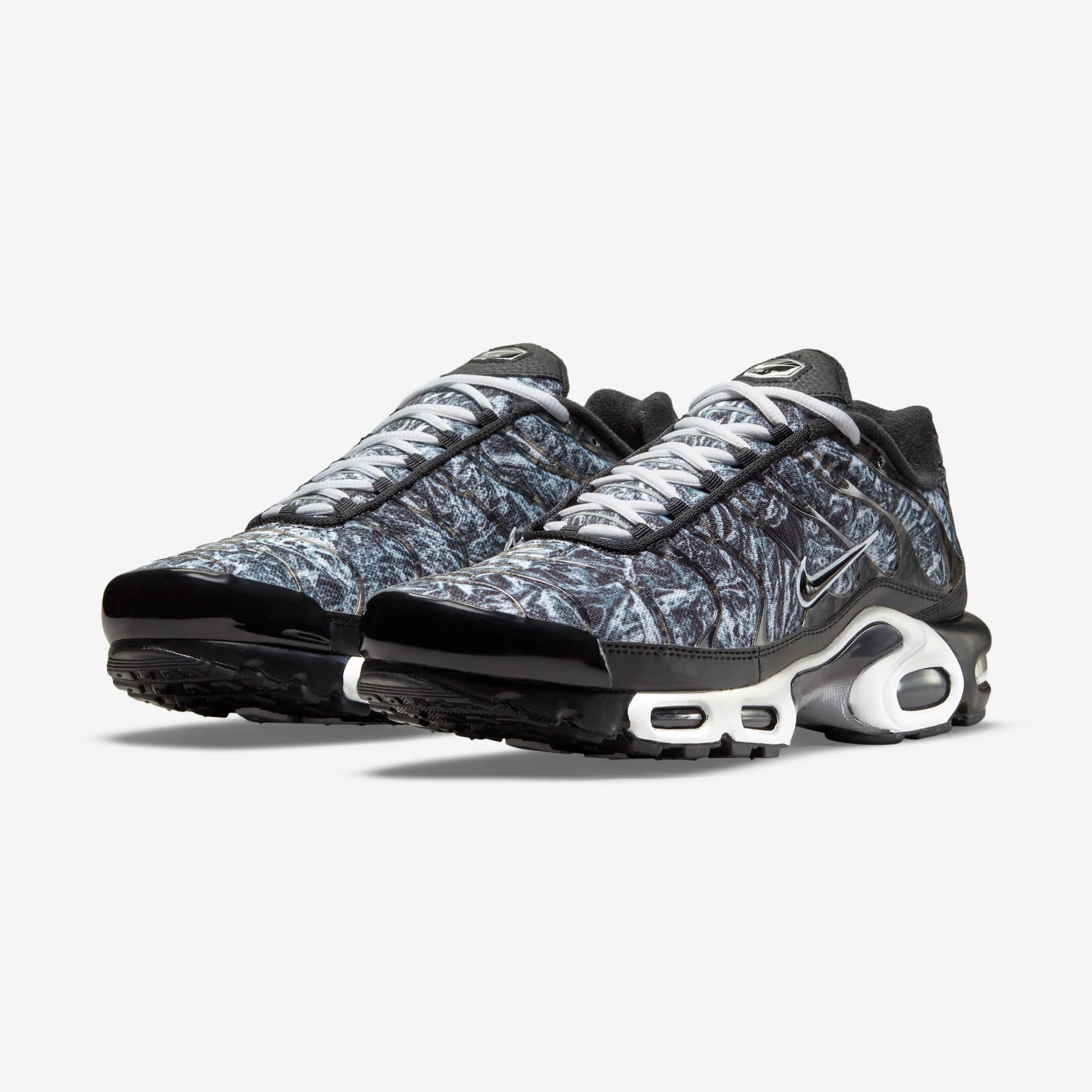 Nike Air Max Plus Dark Smoke Grey