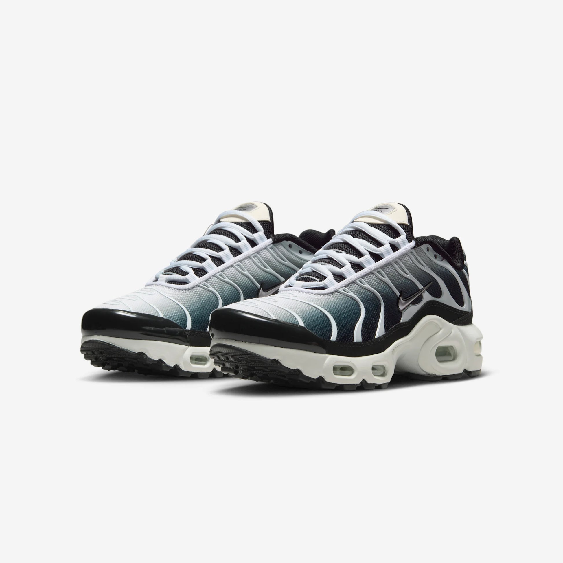 Nike Air Max Plus Black White Sail Metallic Cool Grey (GS)