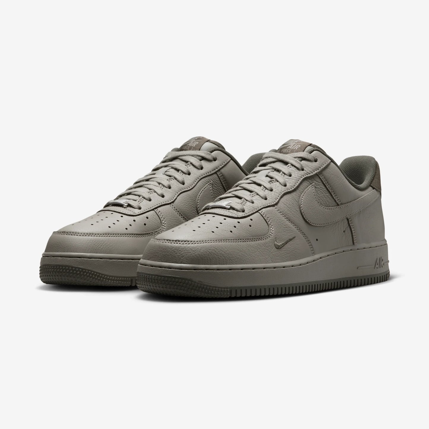 Nike Air Force 1 Low '07 LV8 Light Army Cargo Khaki