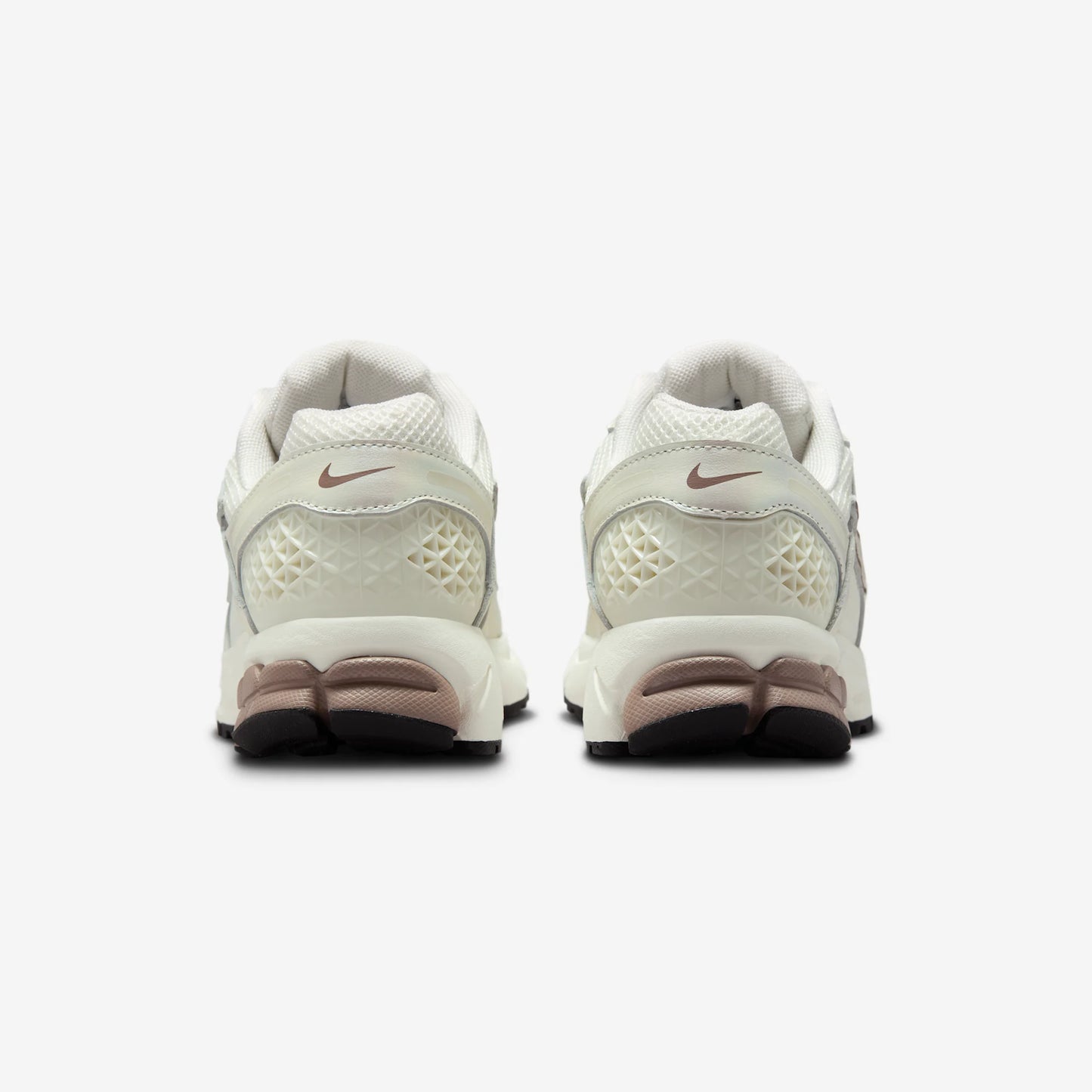Nike Zoom Vomero 5 Sail Mink Brown Black (Women's)