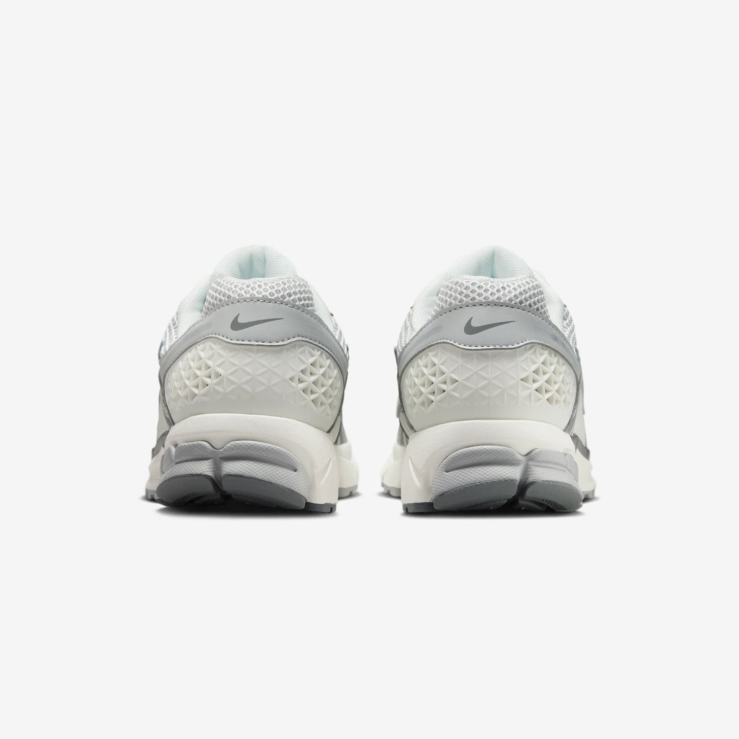 Nike Zoom Vomero 5 Metallic Silver