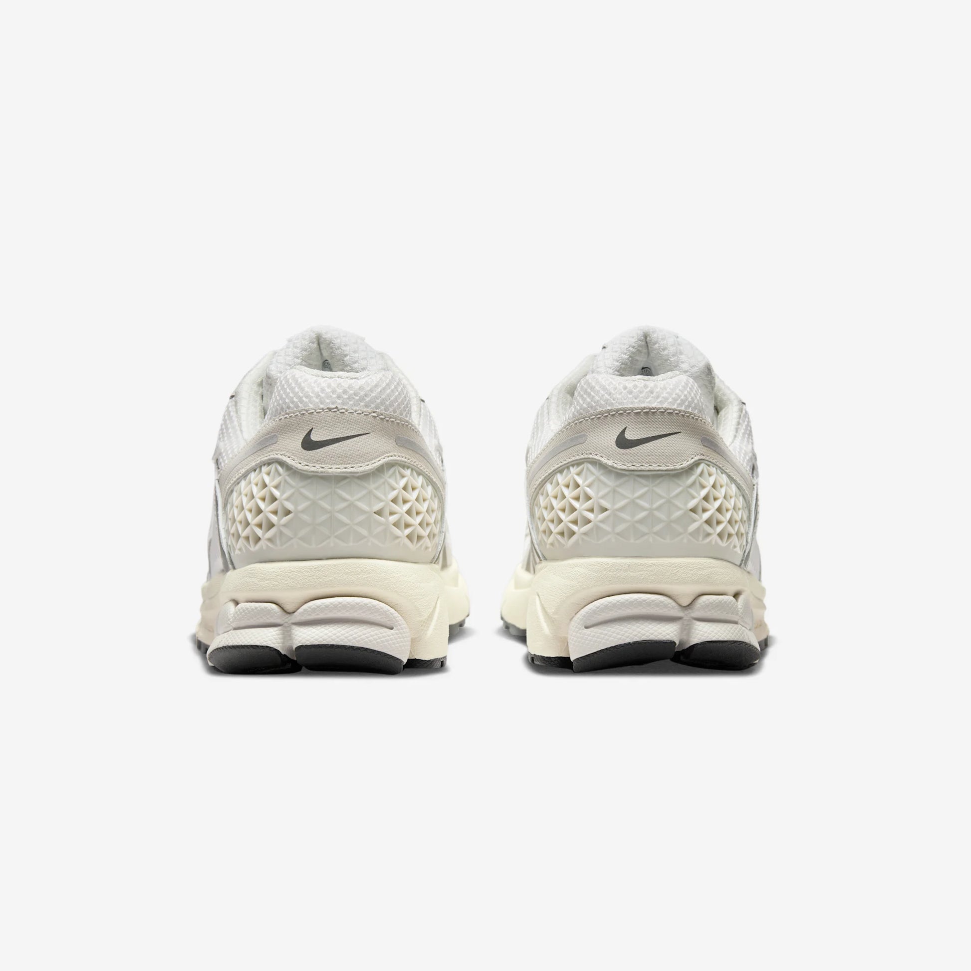 Nike Zoom Vomero 5 Platinum Tint
