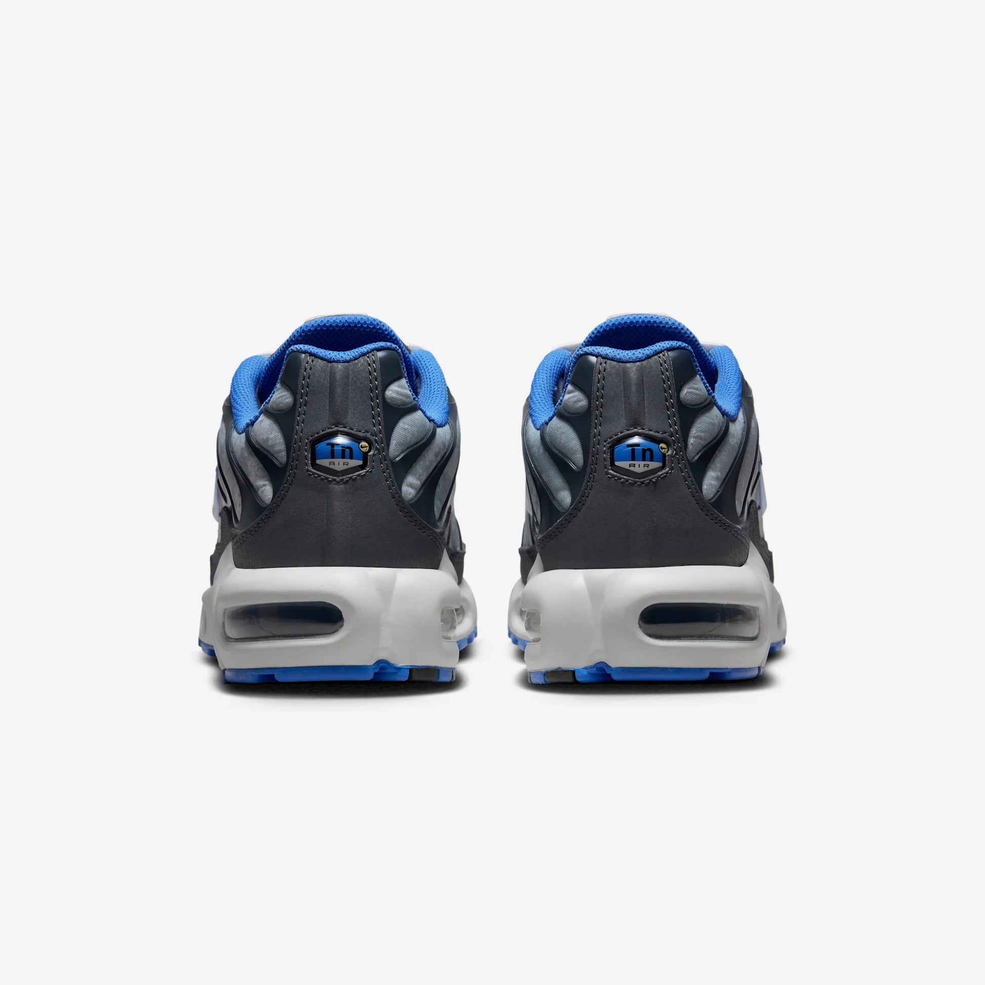 Nike Air Max Plus Social F.C.