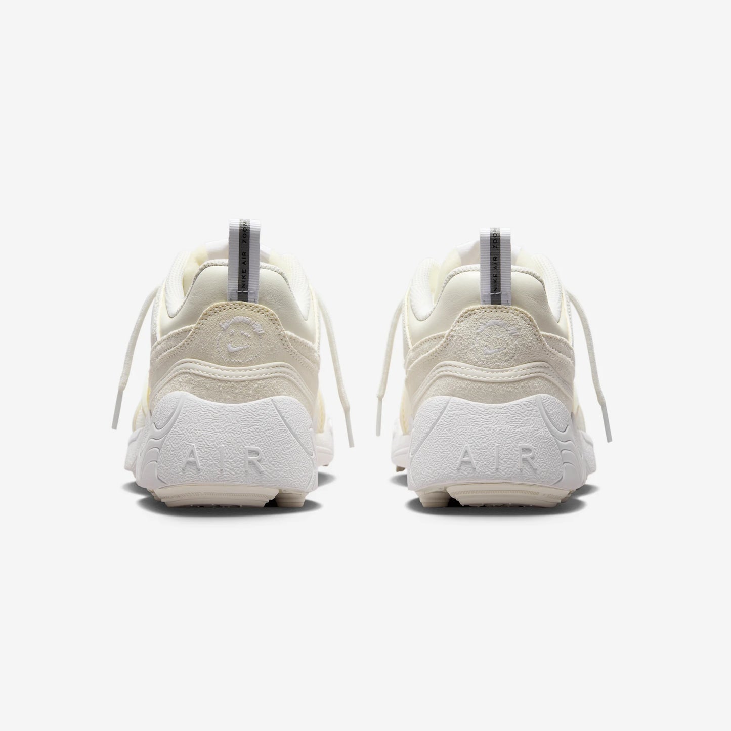 Nike Zoom Field Jaxx SP Travis Scott Sail