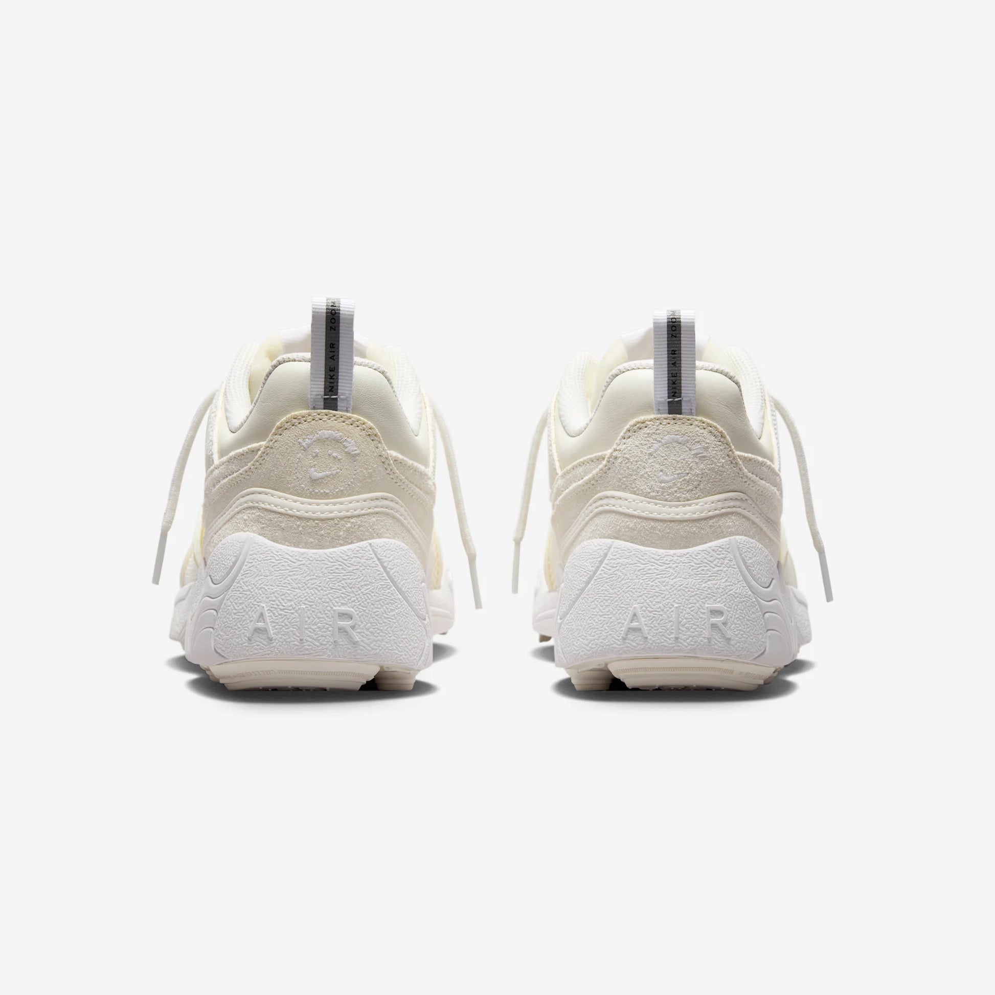 Nike Zoom Field Jaxx SP Travis Scott Sail