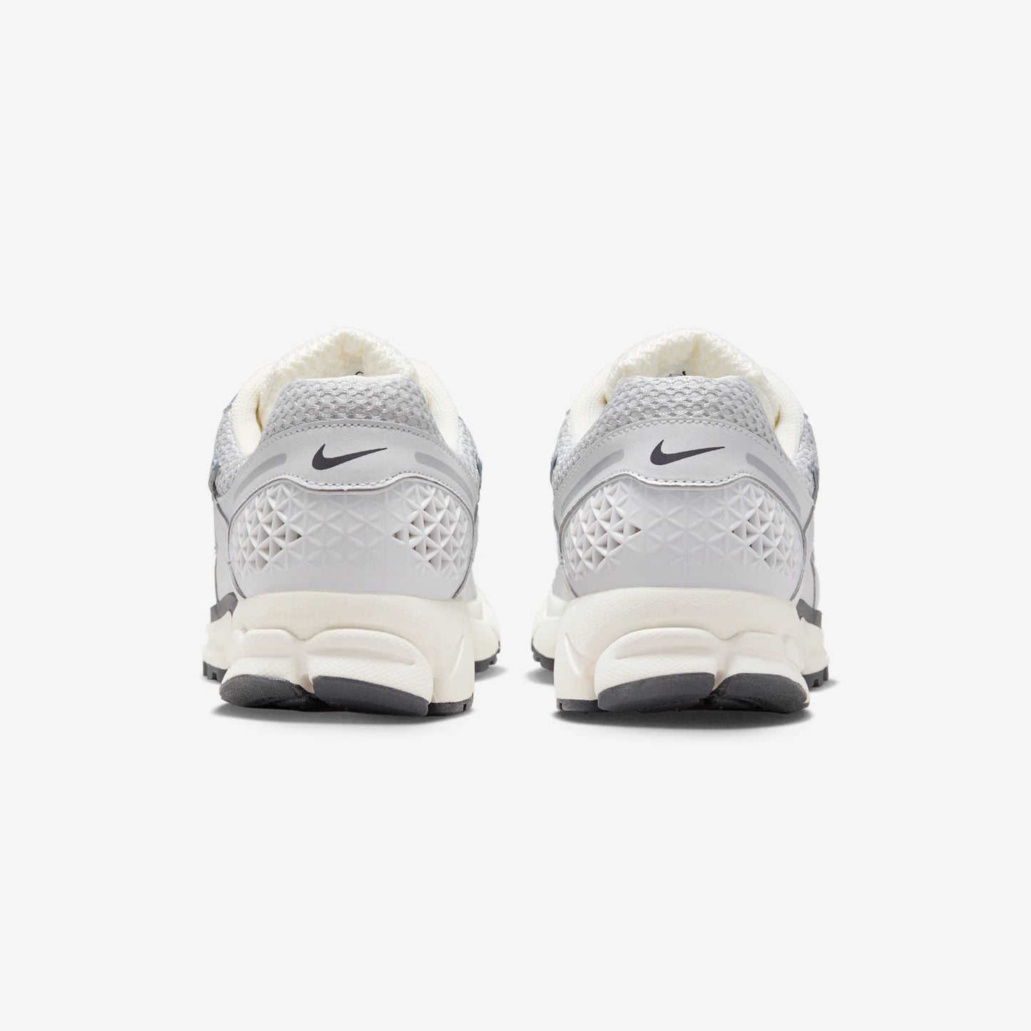 Nike Zoom Vomero 5 Chrome