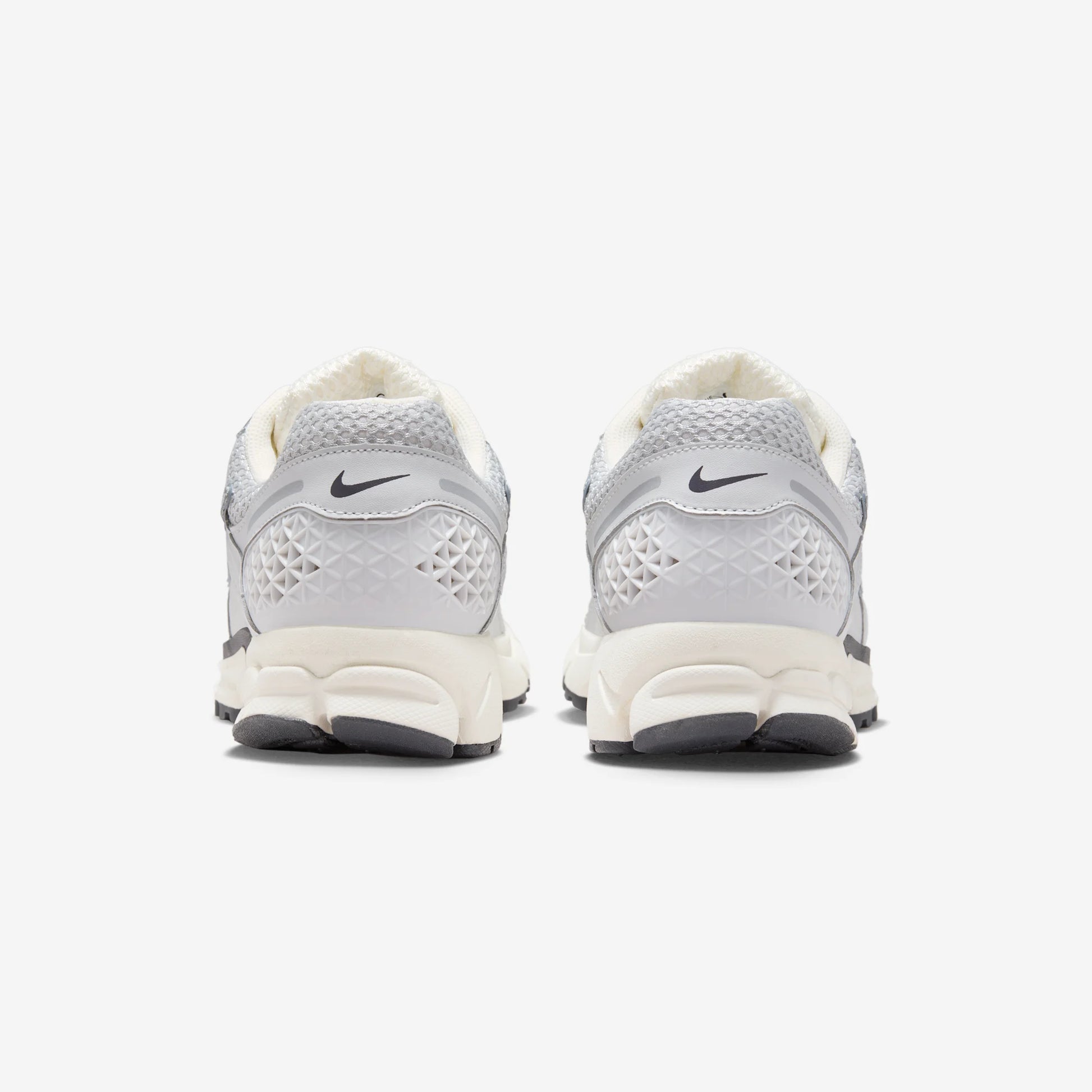 Nike Zoom Vomero 5 Chrome