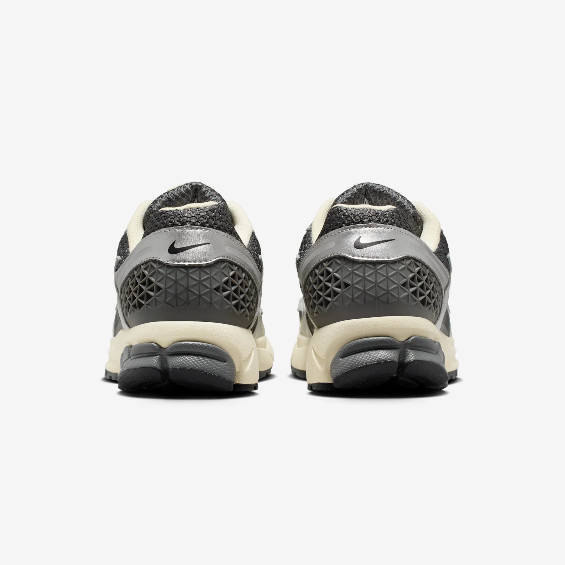 Nike Zoom Vomero 5 Iron Grey Chrome