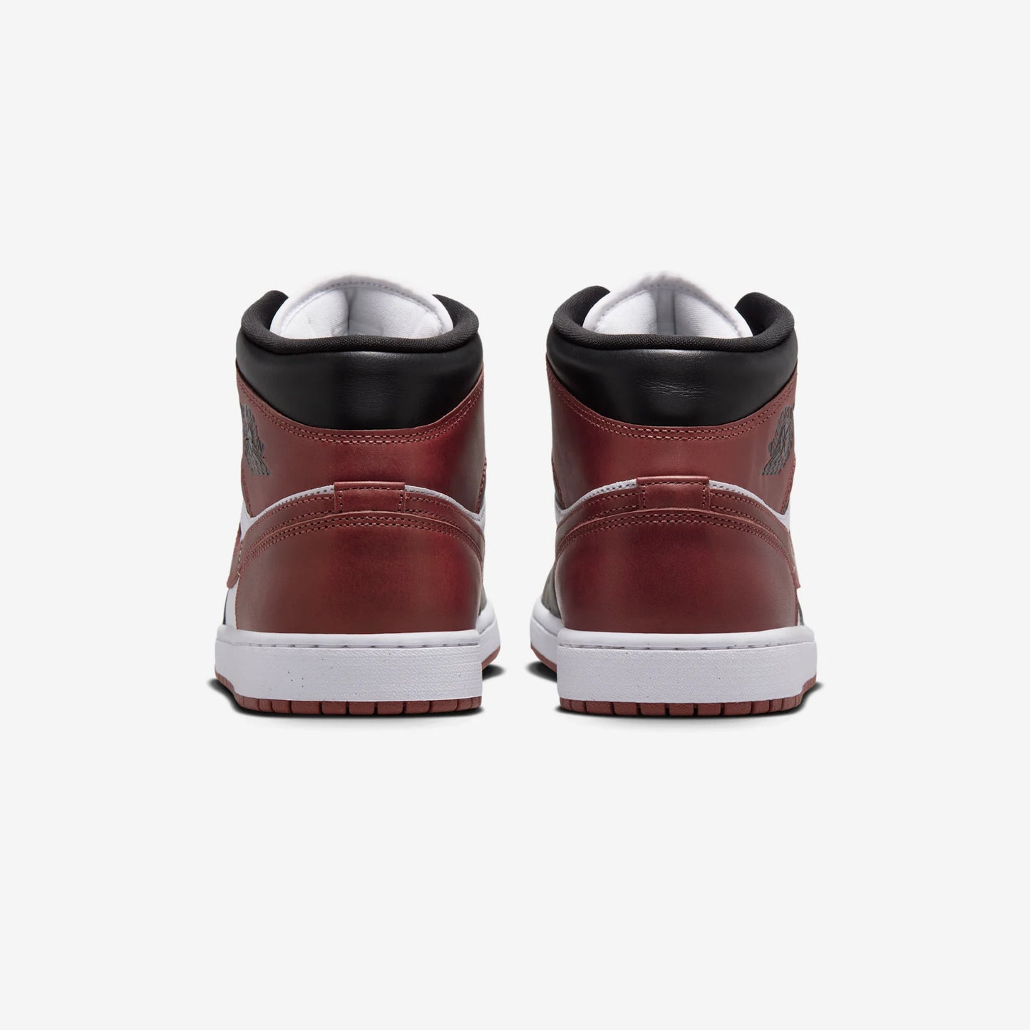 Jordan 1 Mid SE Dark Pony