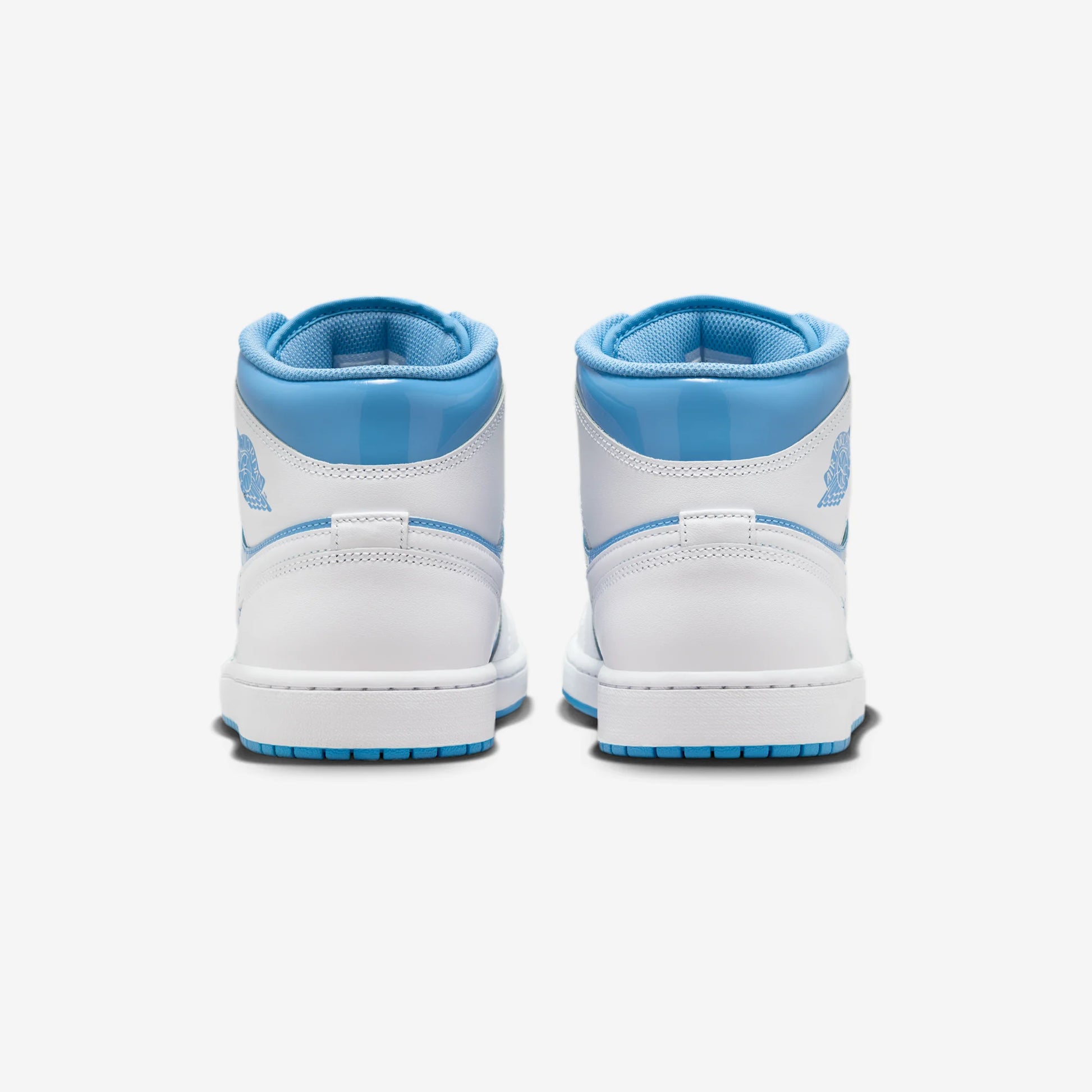 Jordan 1 Mid Legend Blue