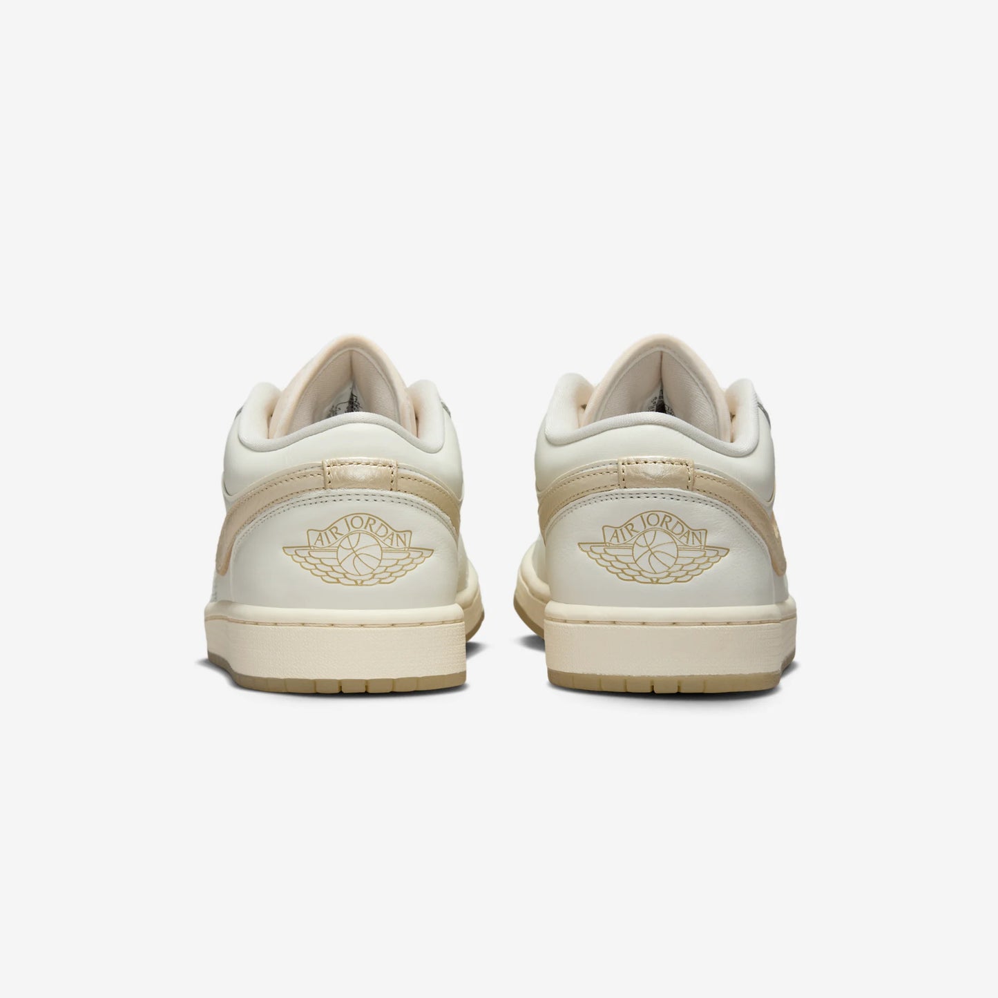 Jordan 1 Low SE Metallic Team Gold (Women's)