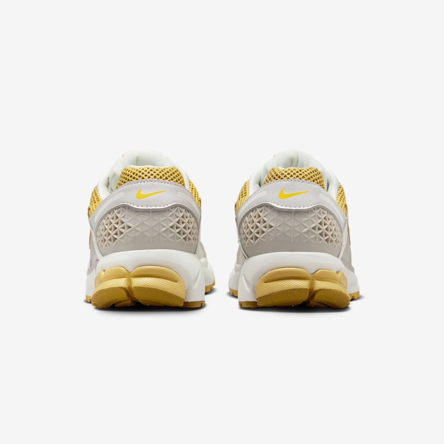 Nike Zoom Vomero 5 Bronzine (Women's)
