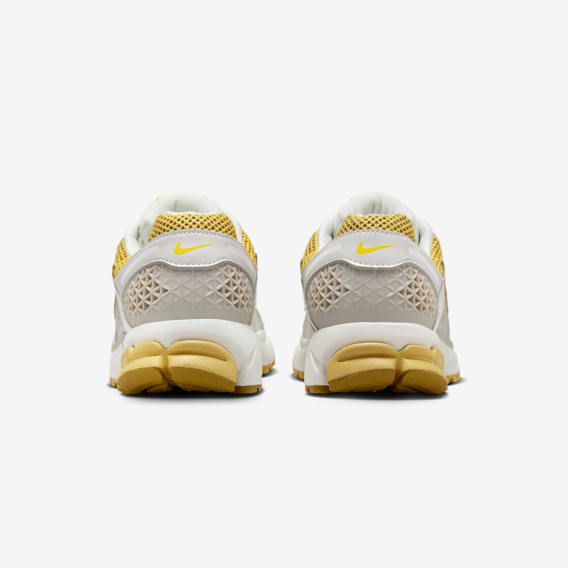 Nike Zoom Vomero 5 Bronzine (Women's)