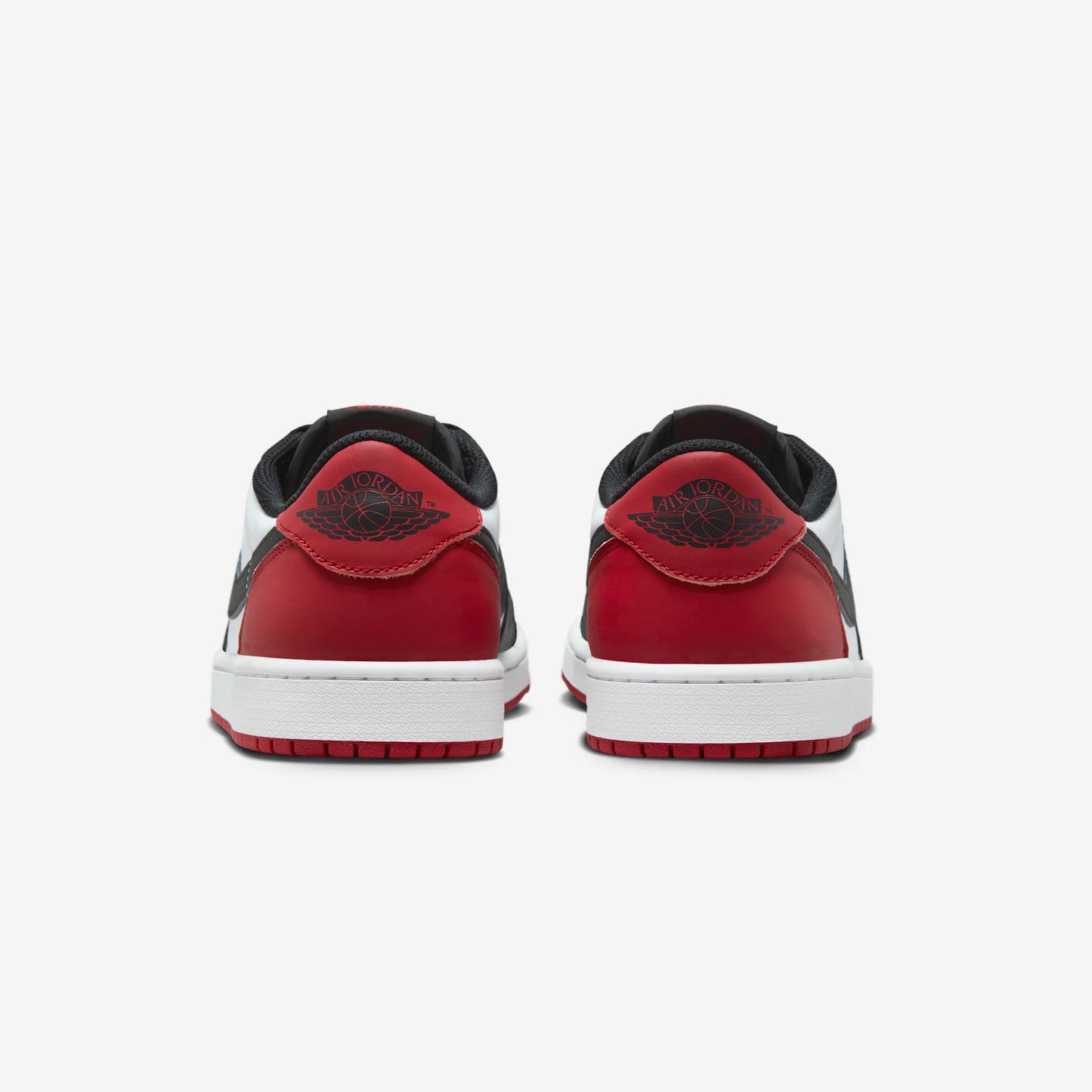 Jordan 1 Retro Low OG Black Toe (2023)