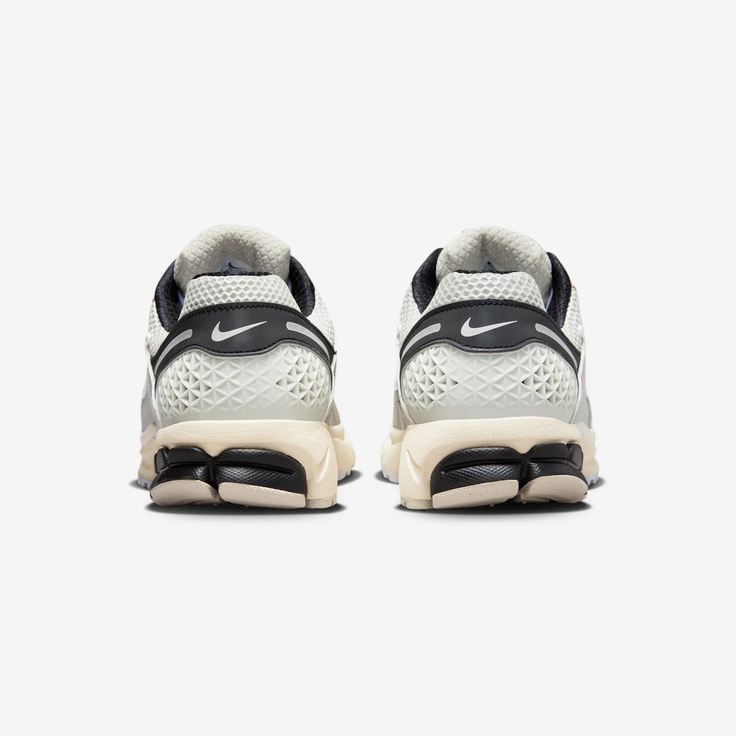 Nike Zoom Vomero 5 Supersonic Light Bone Black