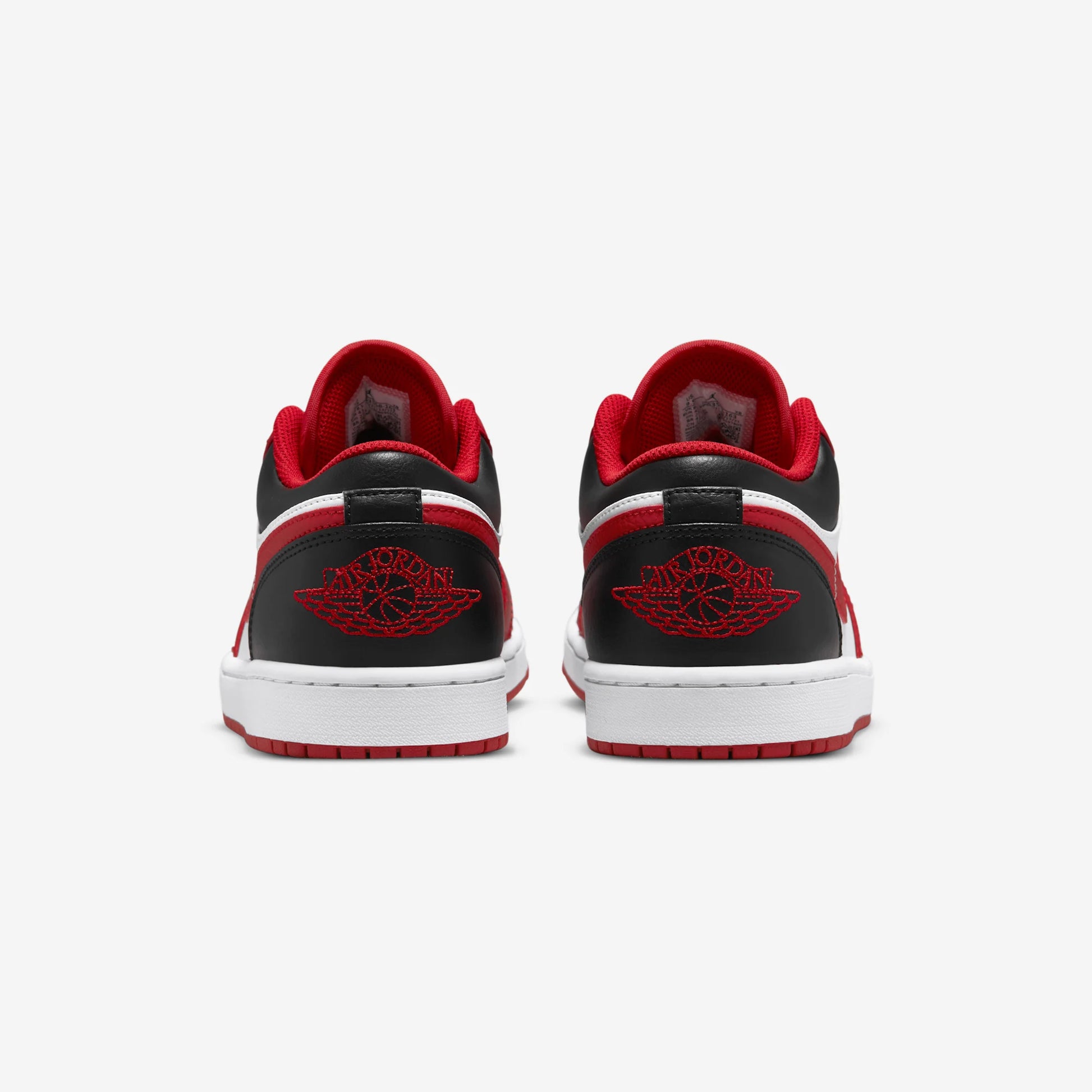Jordan 1 Low Bulls