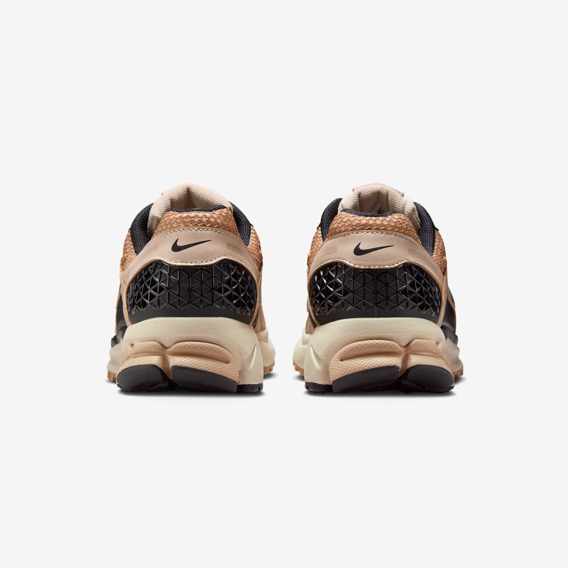 Nike Zoom Vomero 5 Sanddrift (Women's)