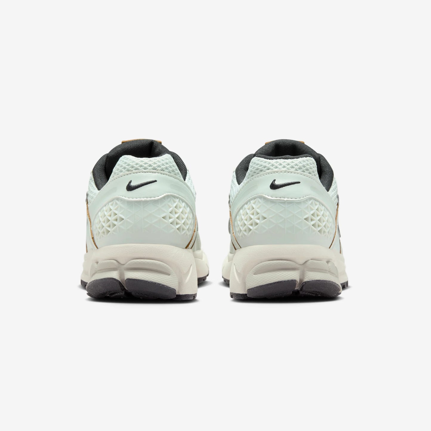 Nike Zoom Vomero 5 Light Silver Chrome (Women's)