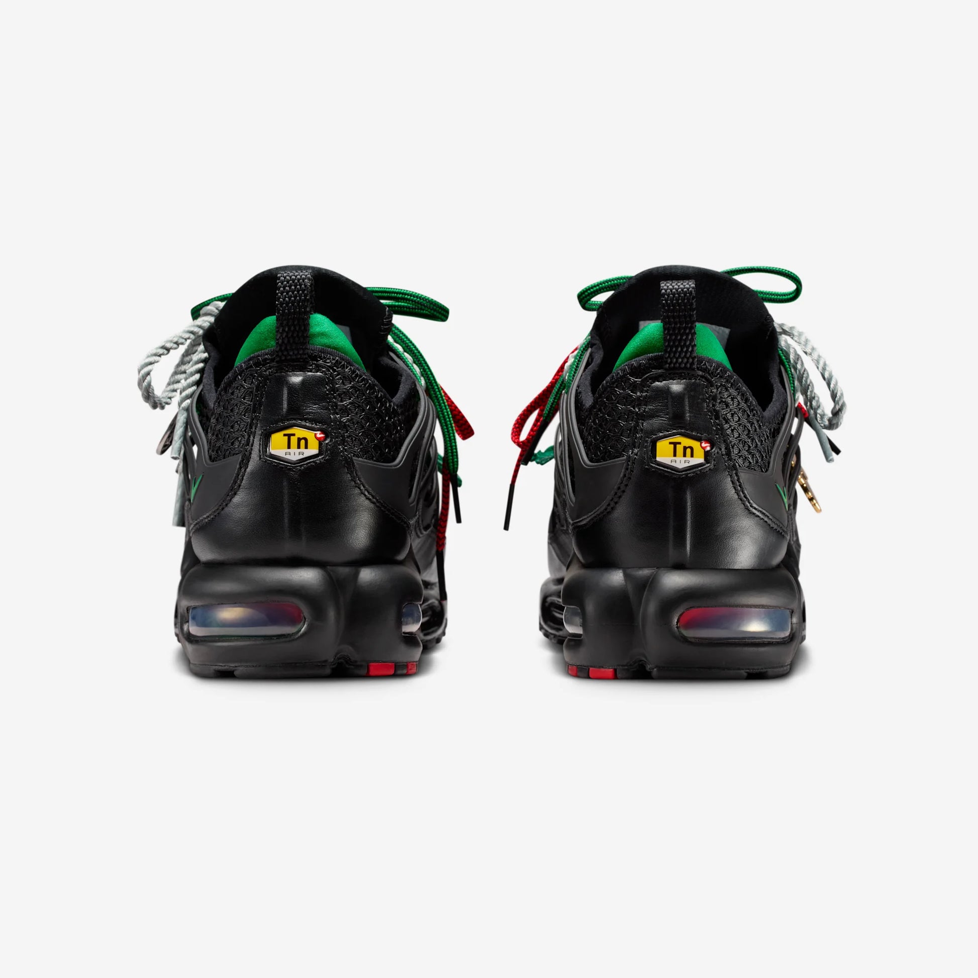 Nike Air Max Plus Homecoming Black