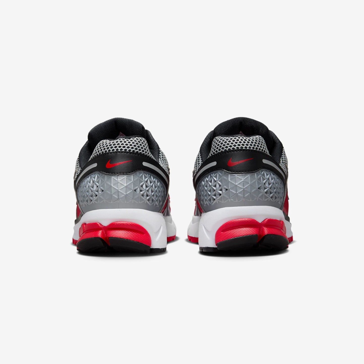 Nike Zoom Vomero 5 Metallic Silver University Red