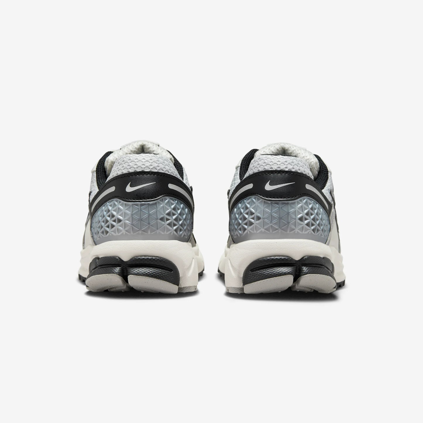 Nike Zoom Vomero 5 Photon Dust Black (Women's)