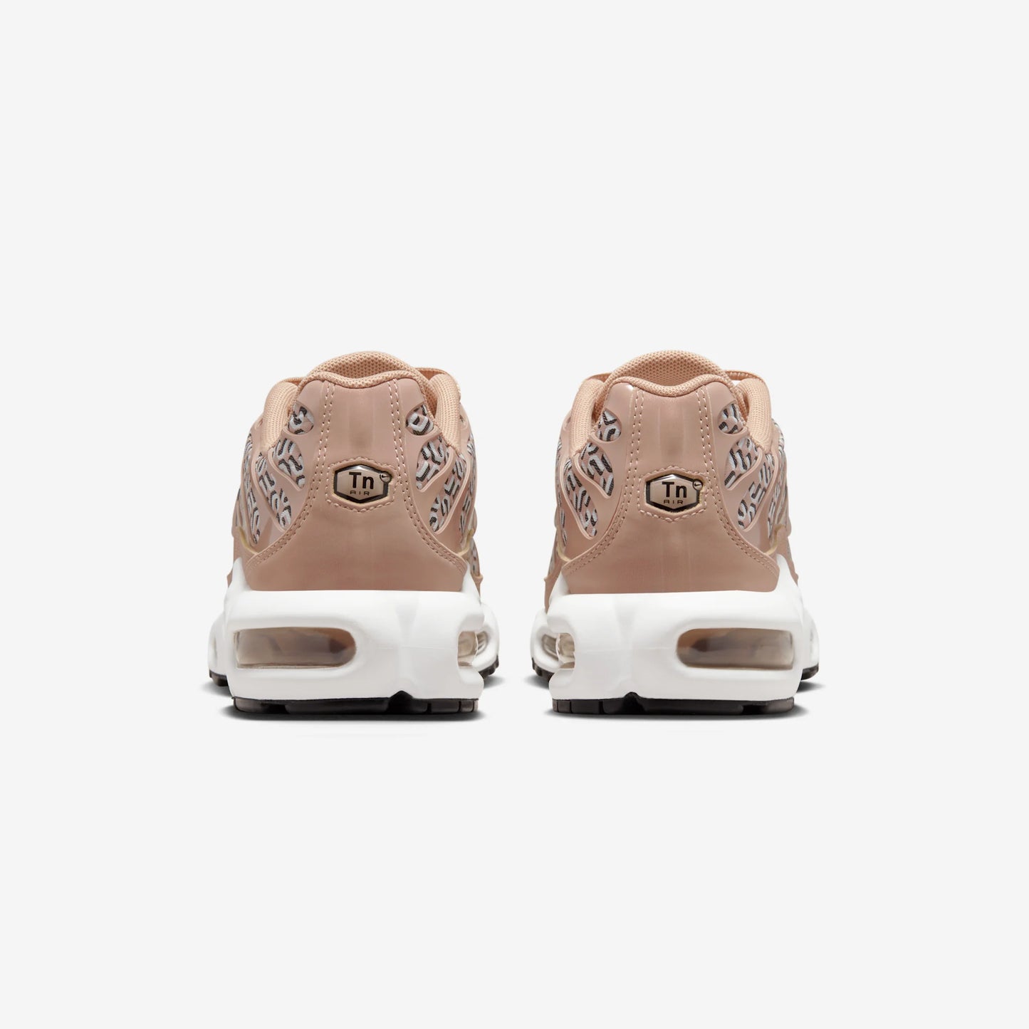 Nike Air Max Plus United in Victory (Women's)