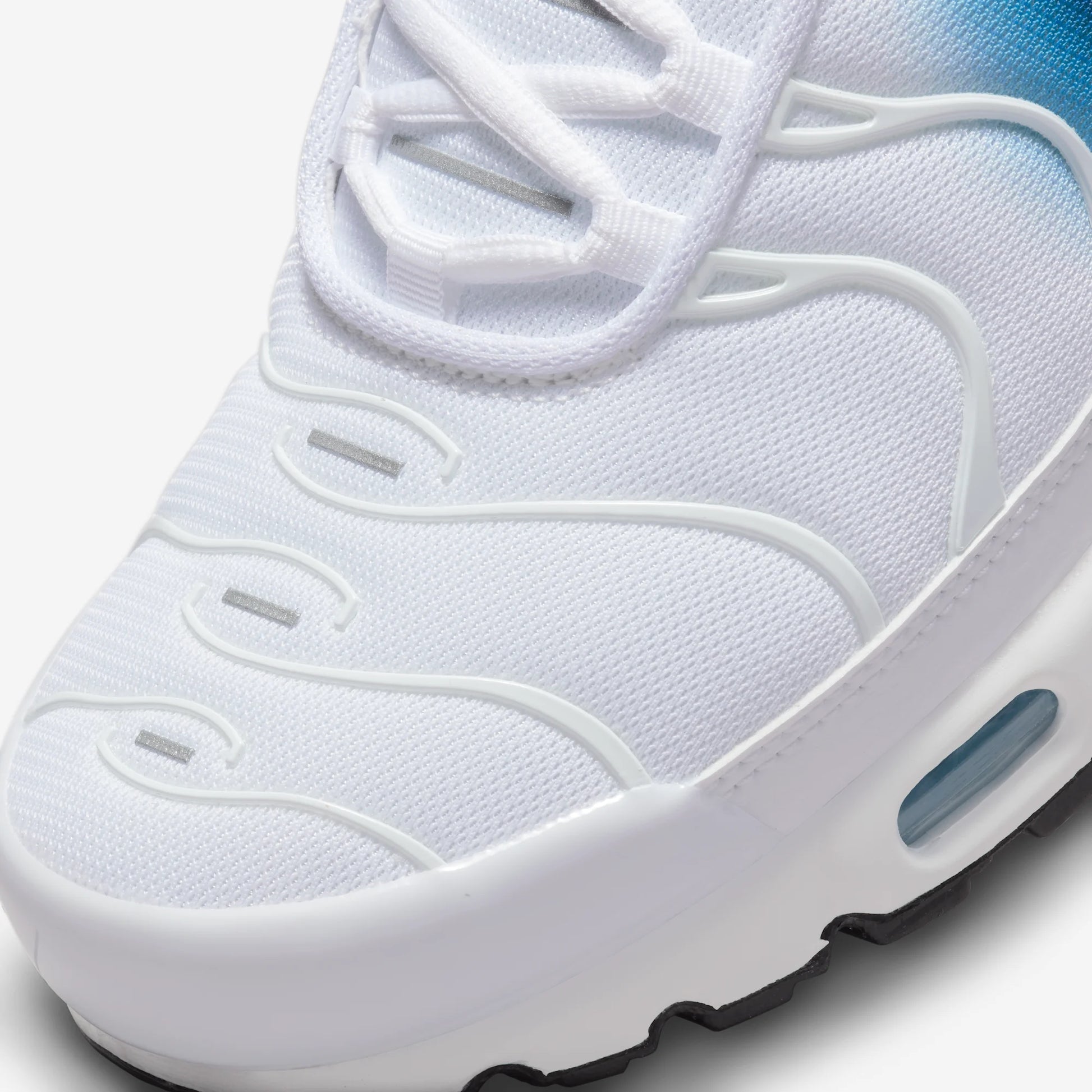 Nike Air Max Plus Spray Paint Swoosh White Blue