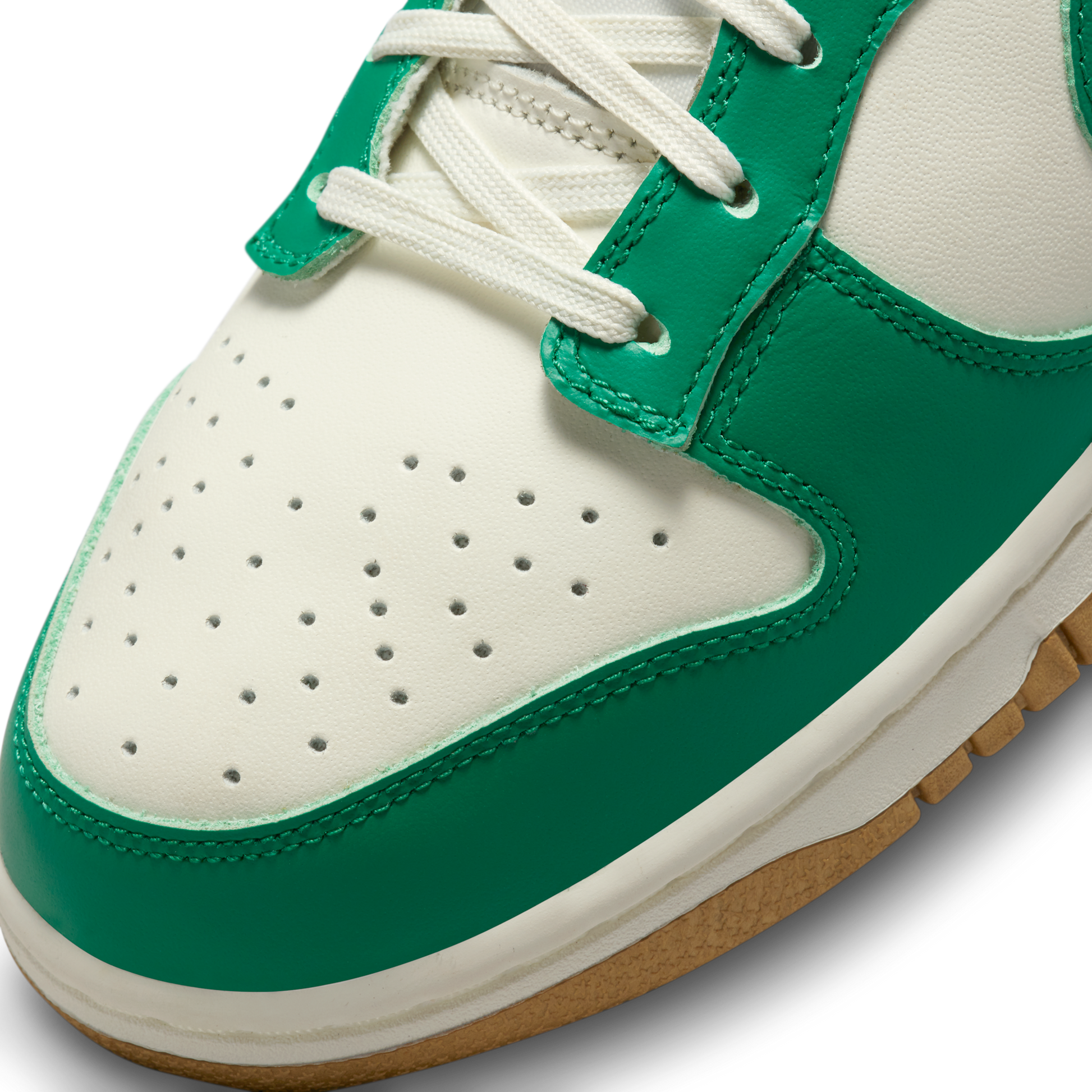 Dunk Low Malachite University Gold