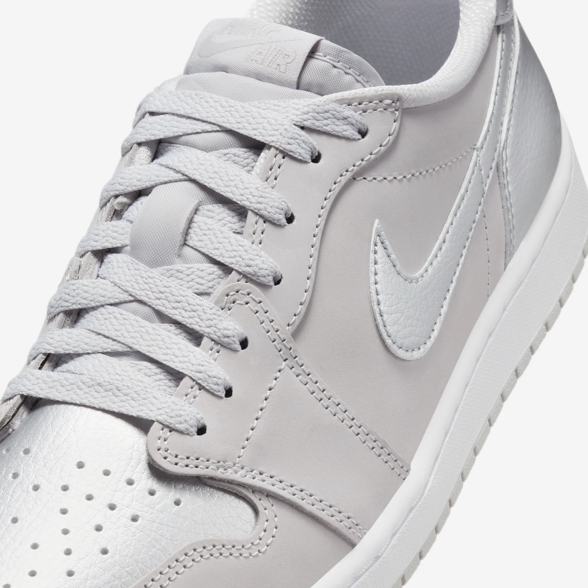 Jordan 1 Low OG Metallic Silver