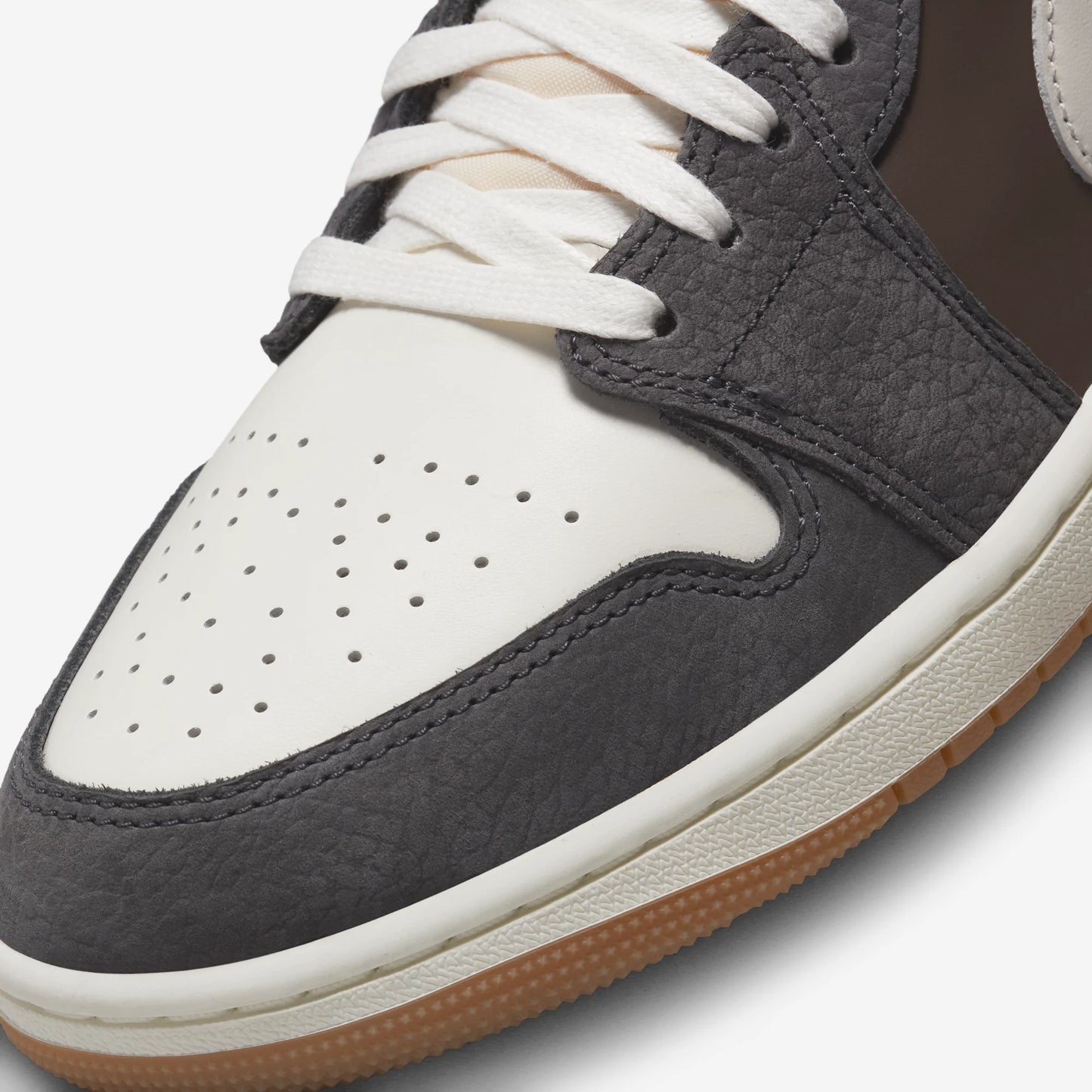 Jordan 1 Low SNKRS Day Korea Magpie (2023)