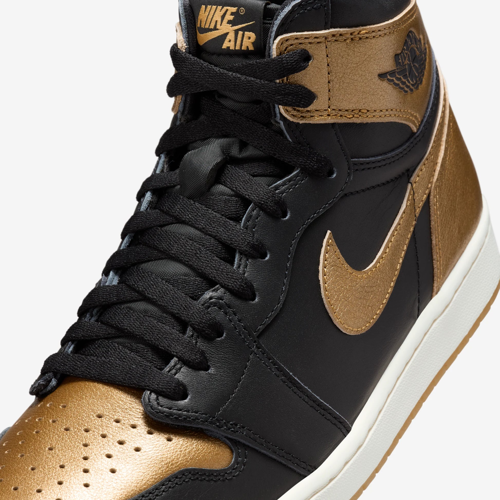 Jordan 1 Retro High OG Black Metallic Gold