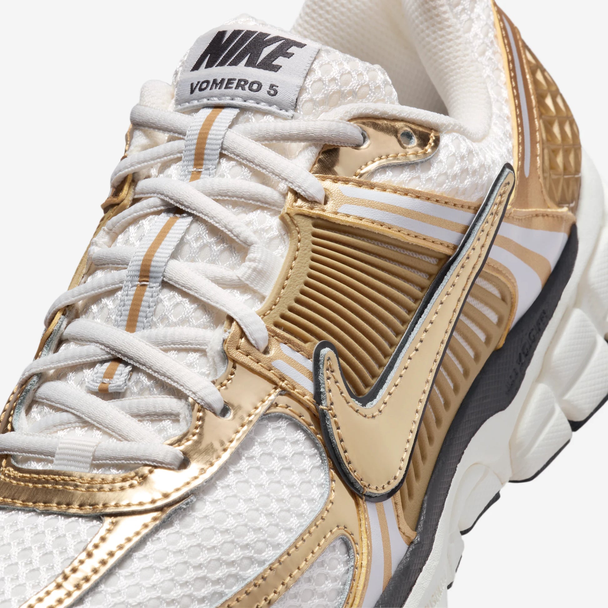 Nike Zoom Vomero 5 Metallic Gold (Women's)