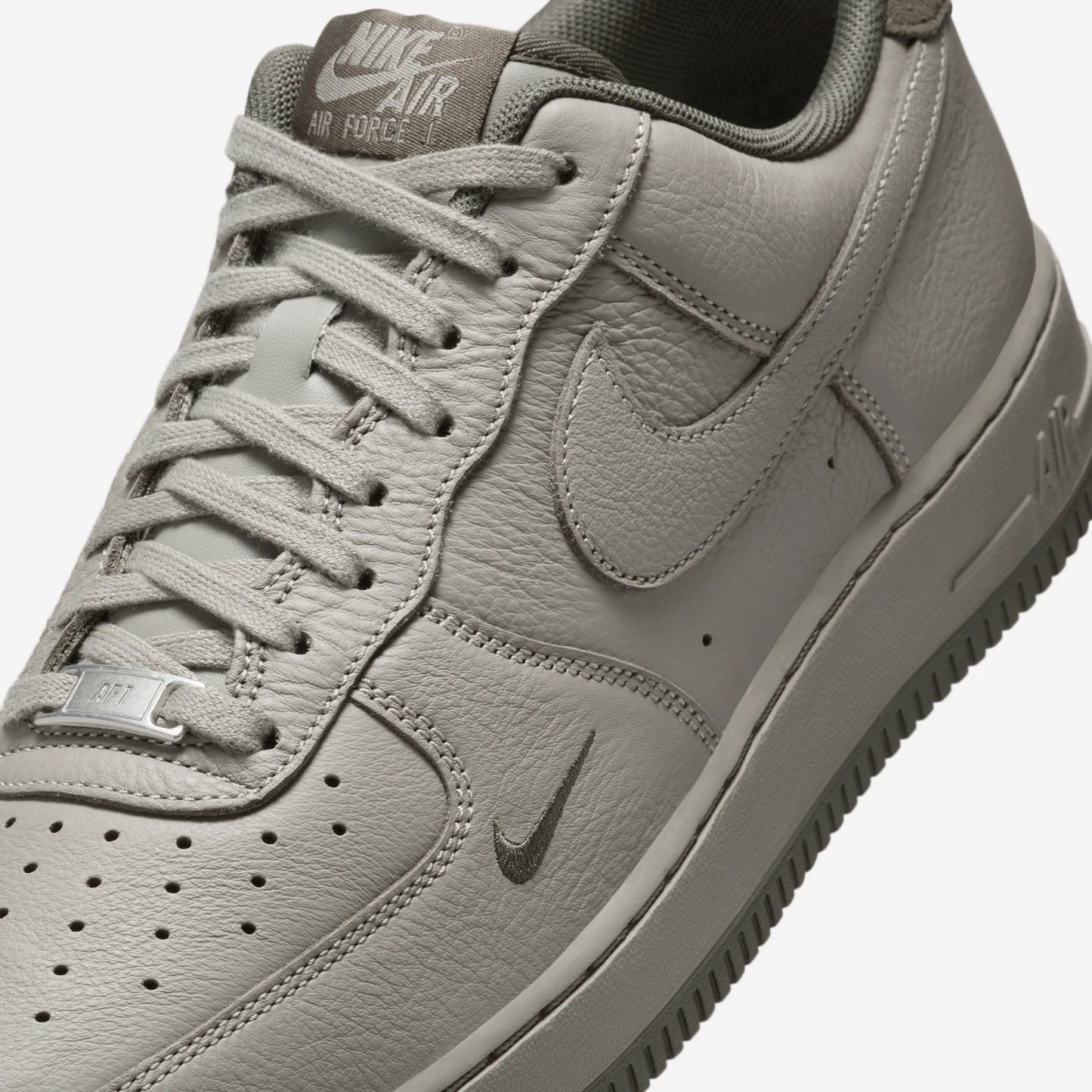 Nike Air Force 1 Low '07 LV8 Light Army Cargo Khaki