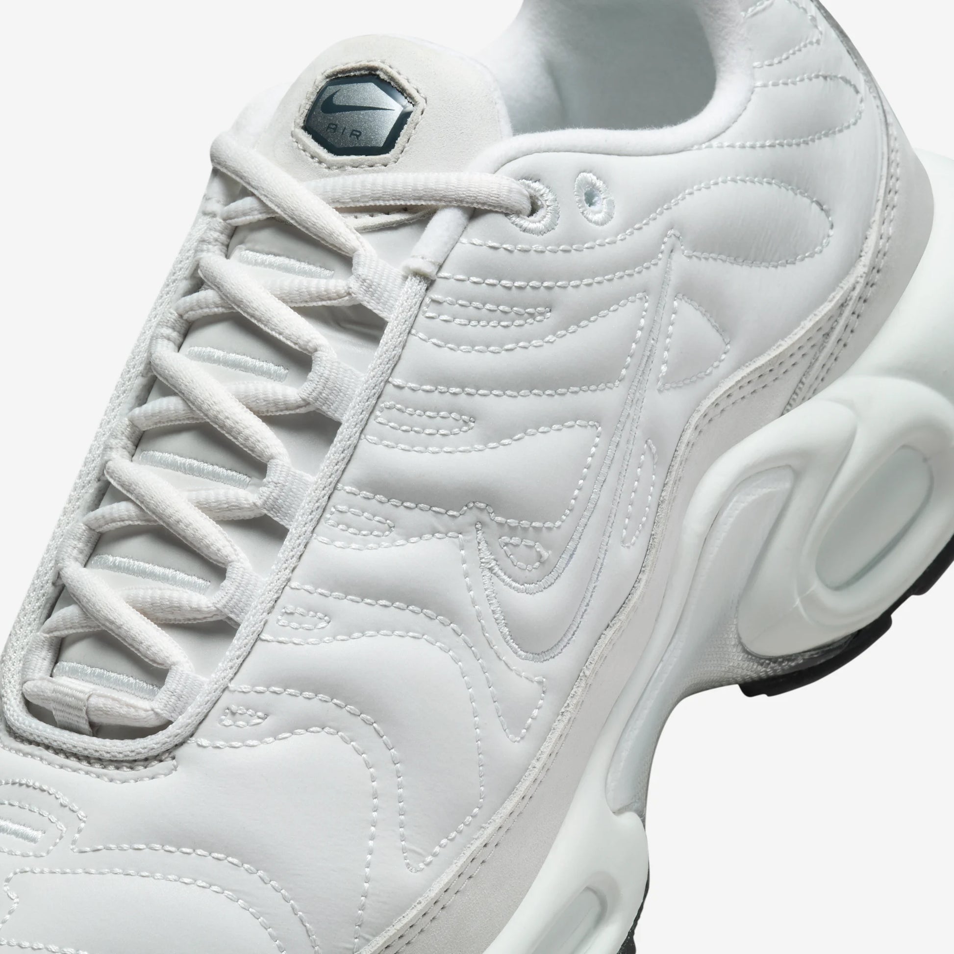 Nike Air Max Plus Platinum Tint (Women's)