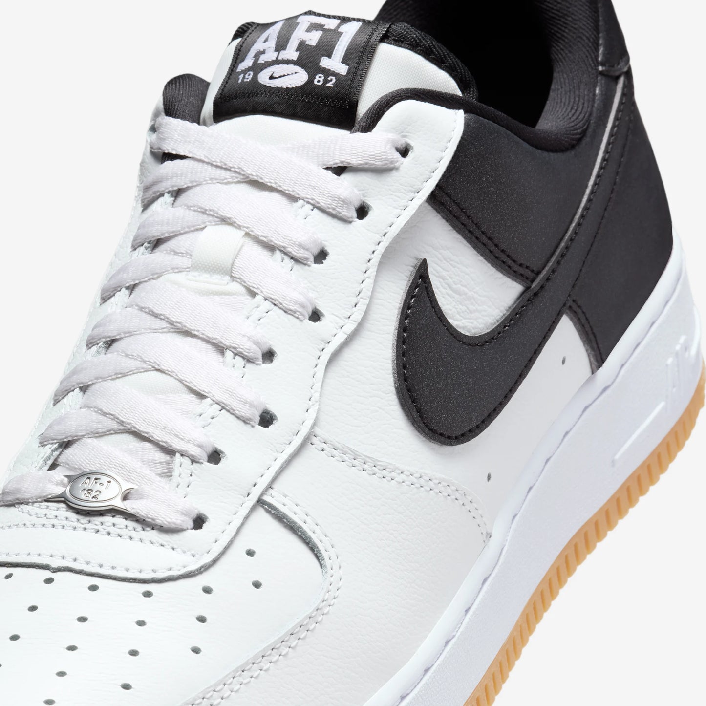 Nike Air Force 1 Low '07 LV8 White Black Metallic Silver