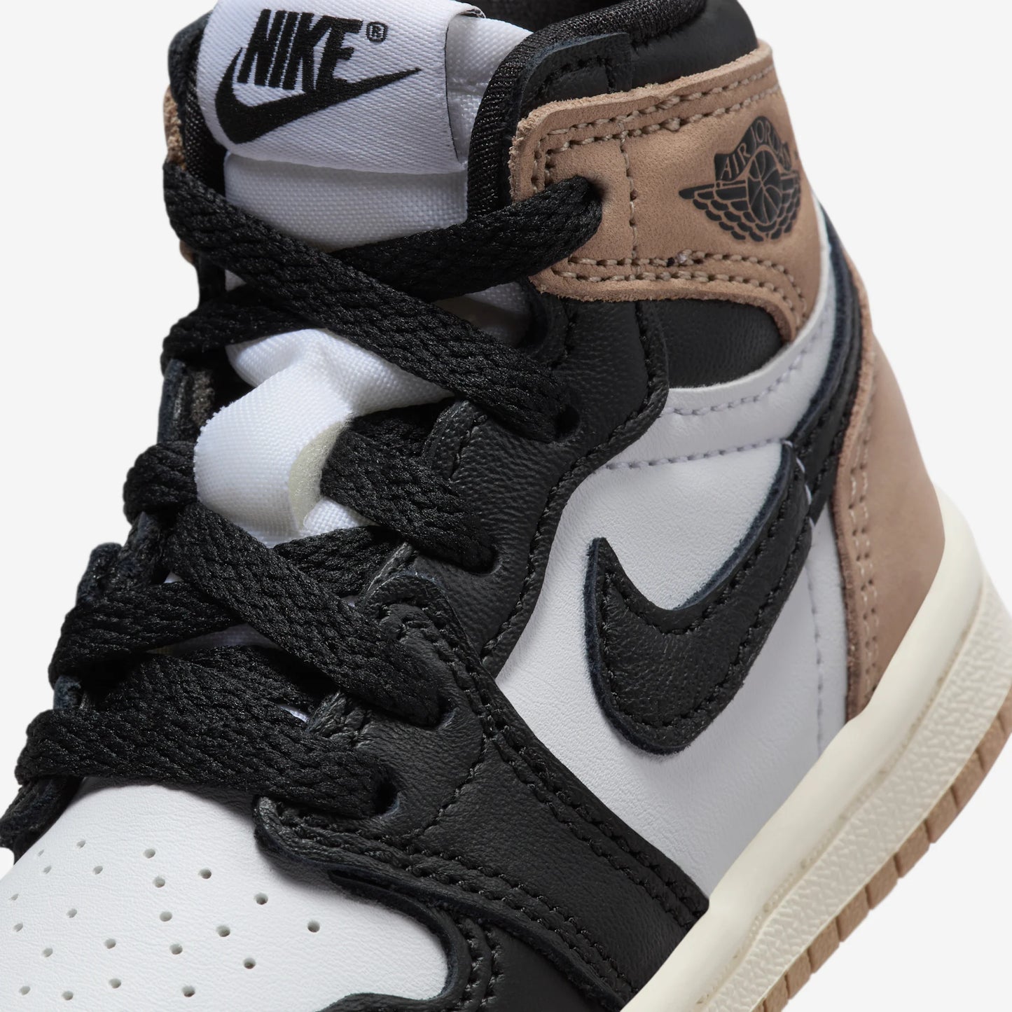 Jordan 1 Retro High OG Latte (TD)