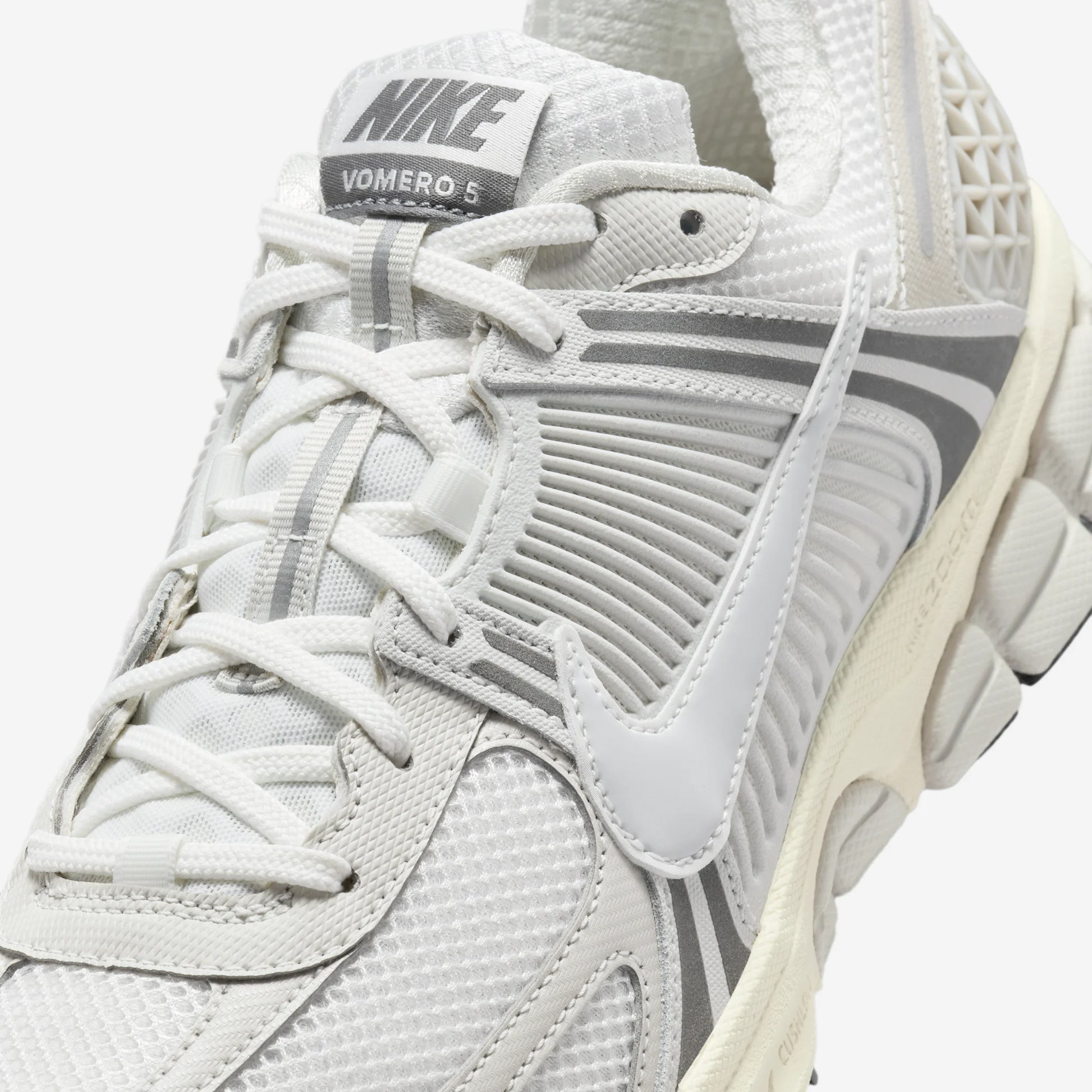 Nike Zoom Vomero 5 Platinum Tint