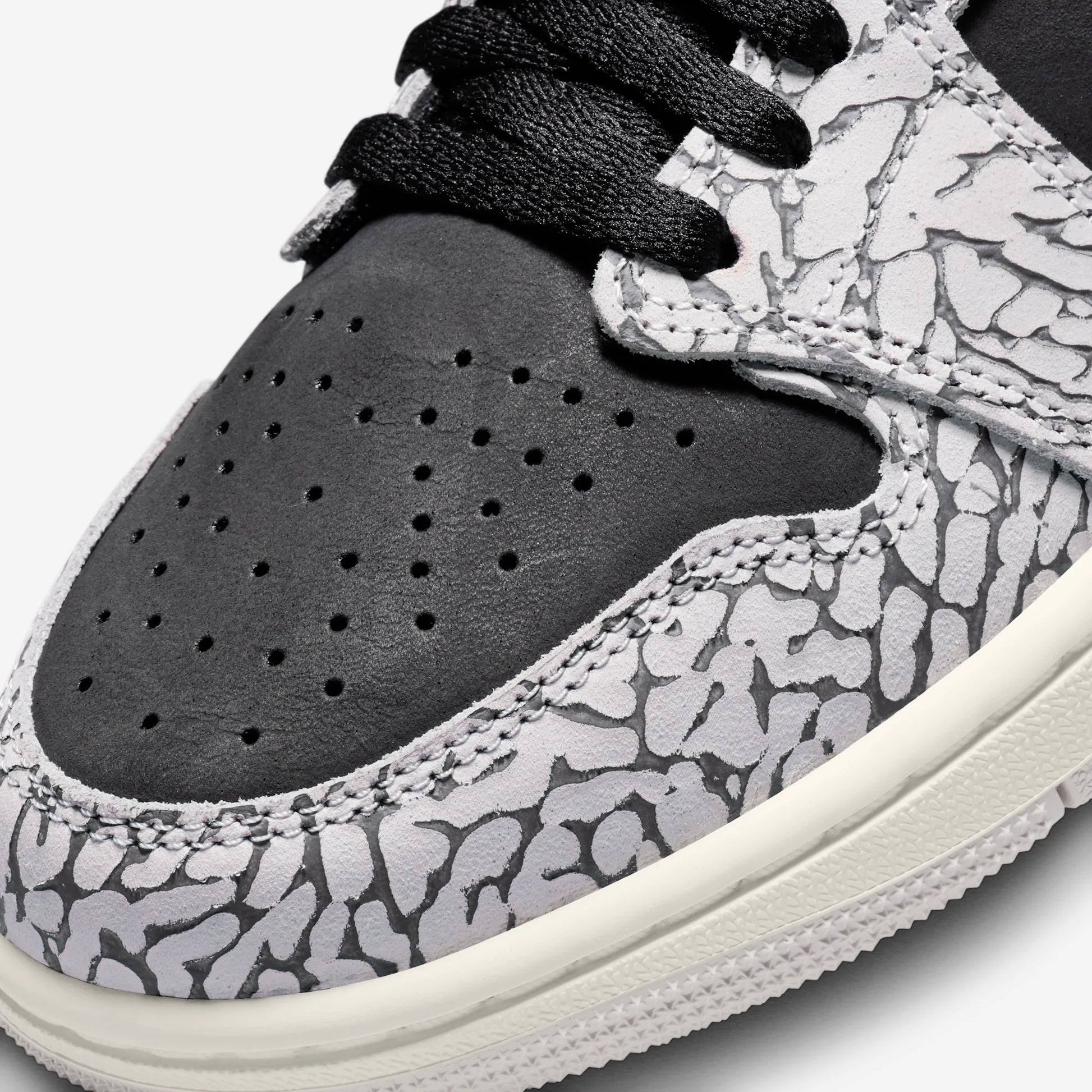 Jordan 1 Retro Low OG Black Cement (Women's)