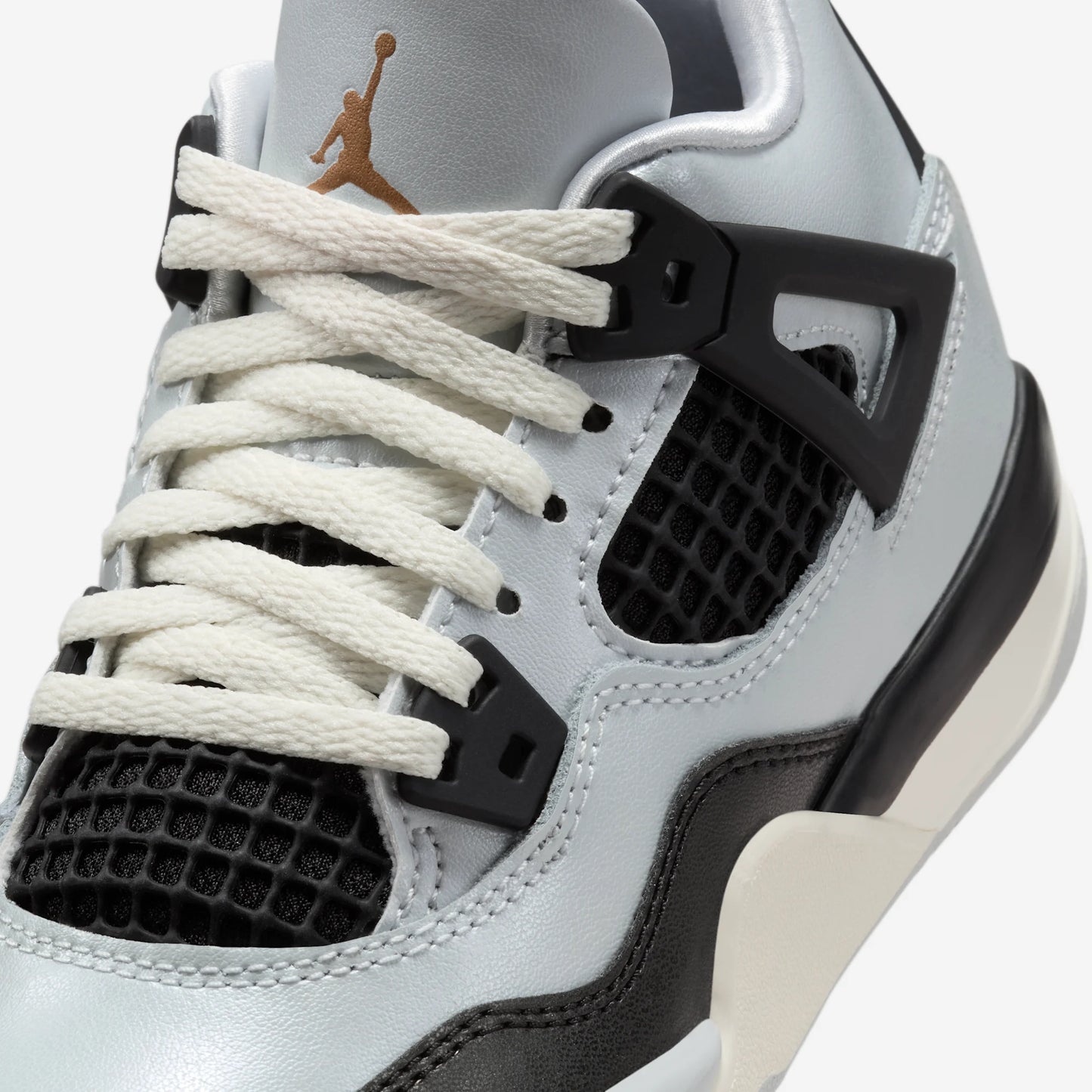 Jordan 4 Retro Platinum Gold (PS)