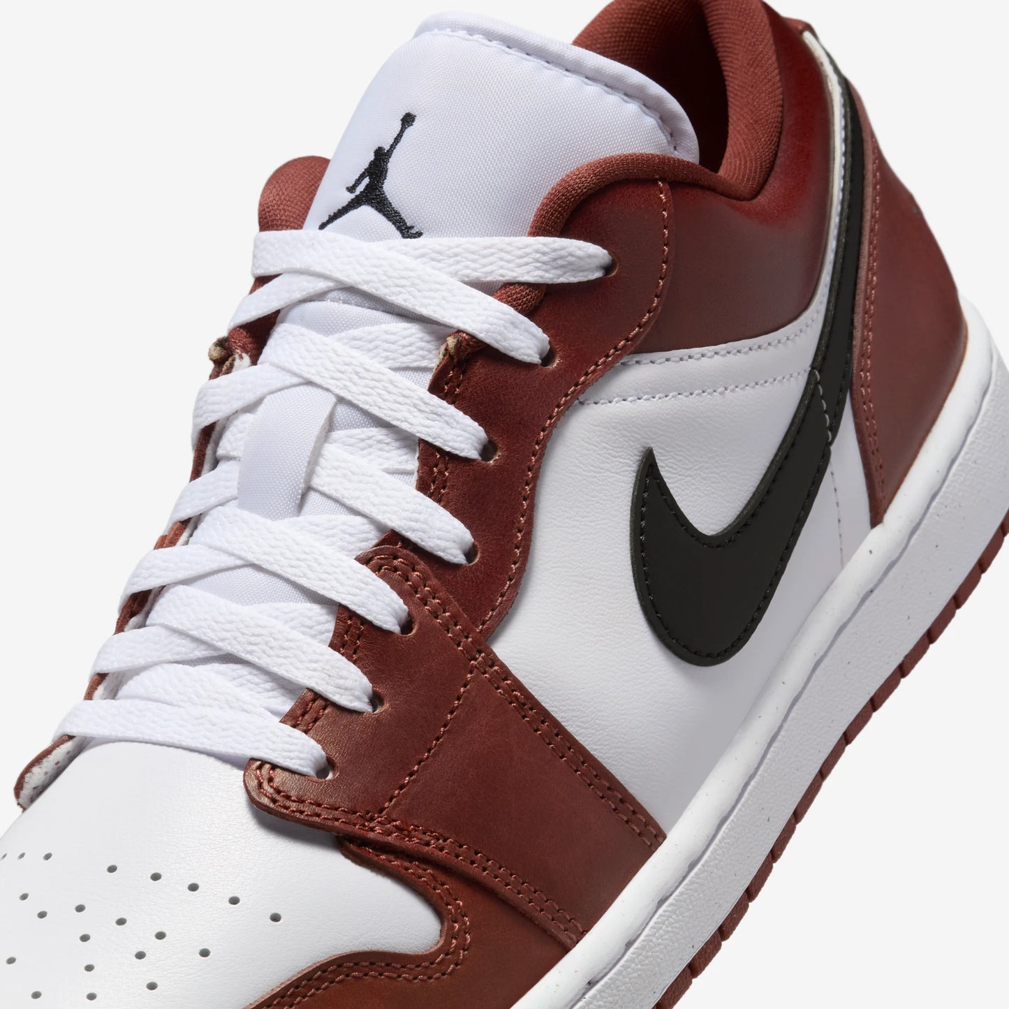 Jordan 1 Low SE Dark Pony