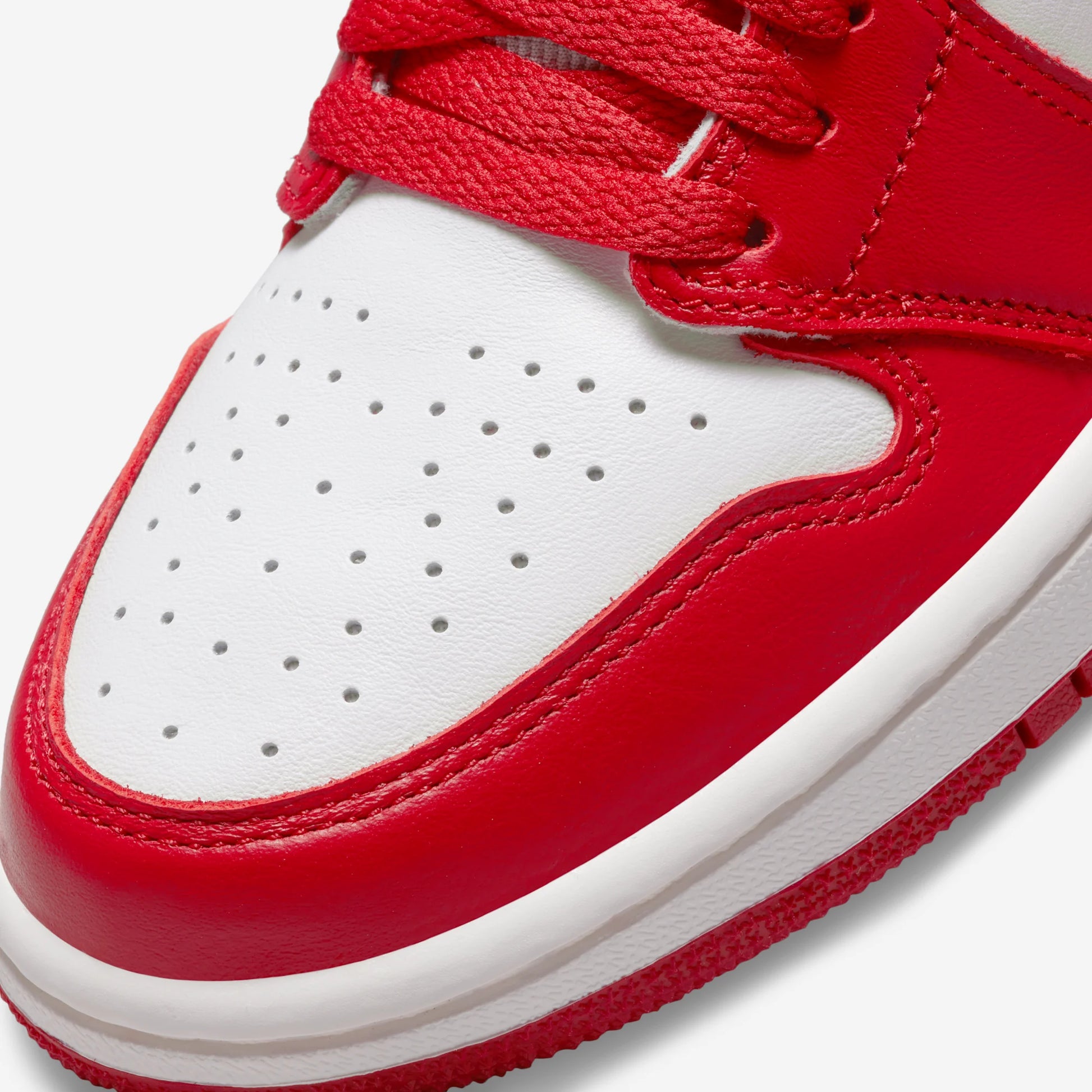 Jordan 1 Retro High OG Varsity Red (Women's)