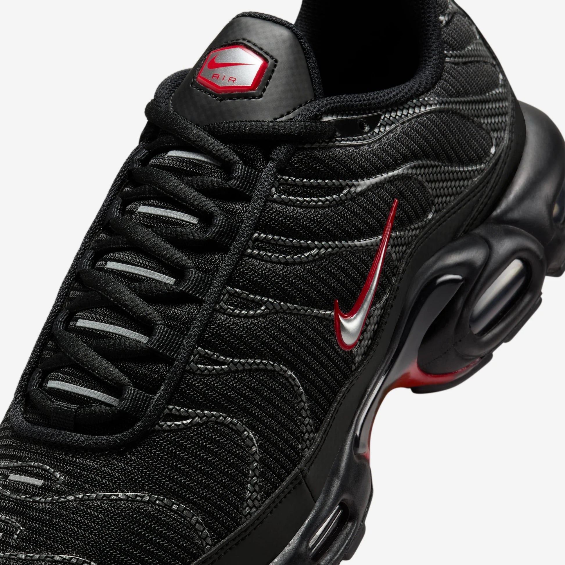 Nike Air Max Plus Black University Red Metallic Silver