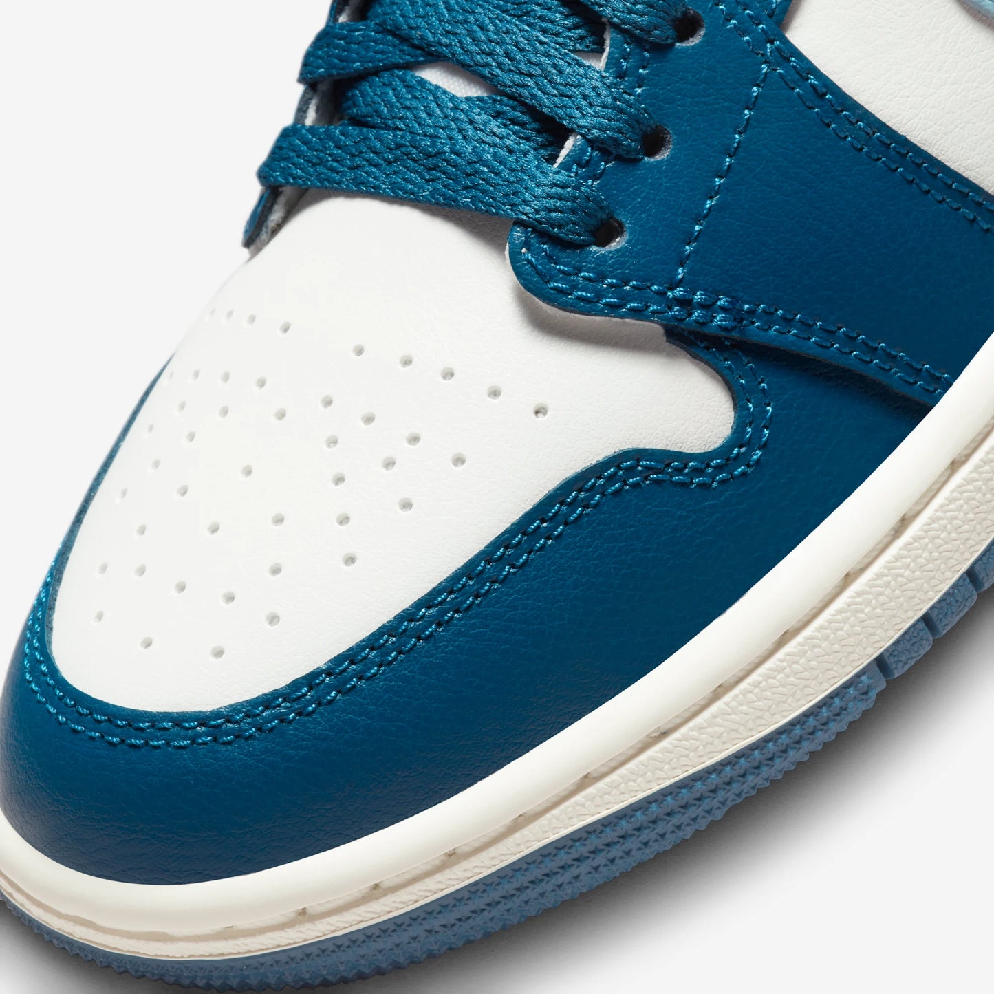 Jordan 1 Mid French Blue (Women's)