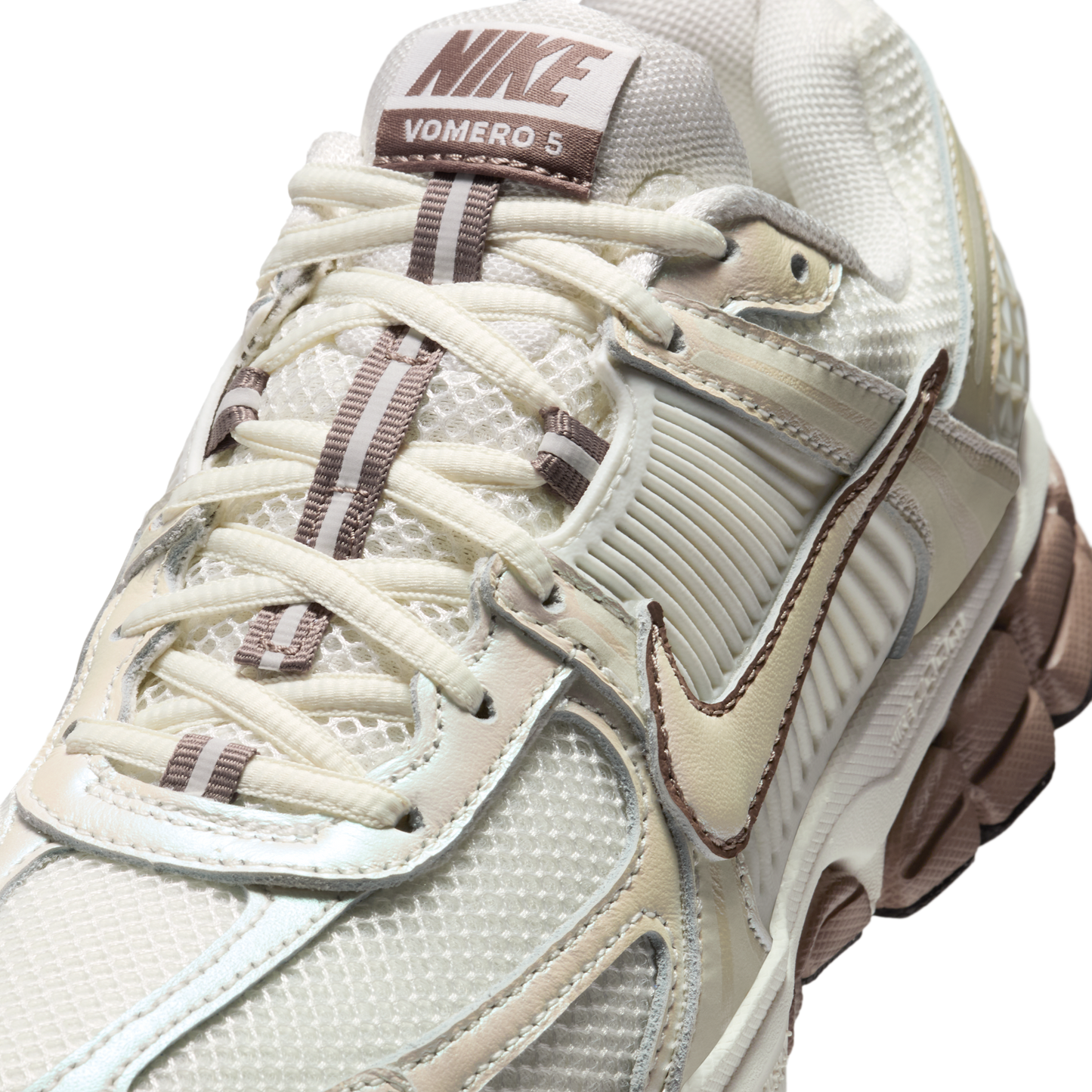 Nike Zoom Vomero 5 Sail Mink Brown Black (Women's)