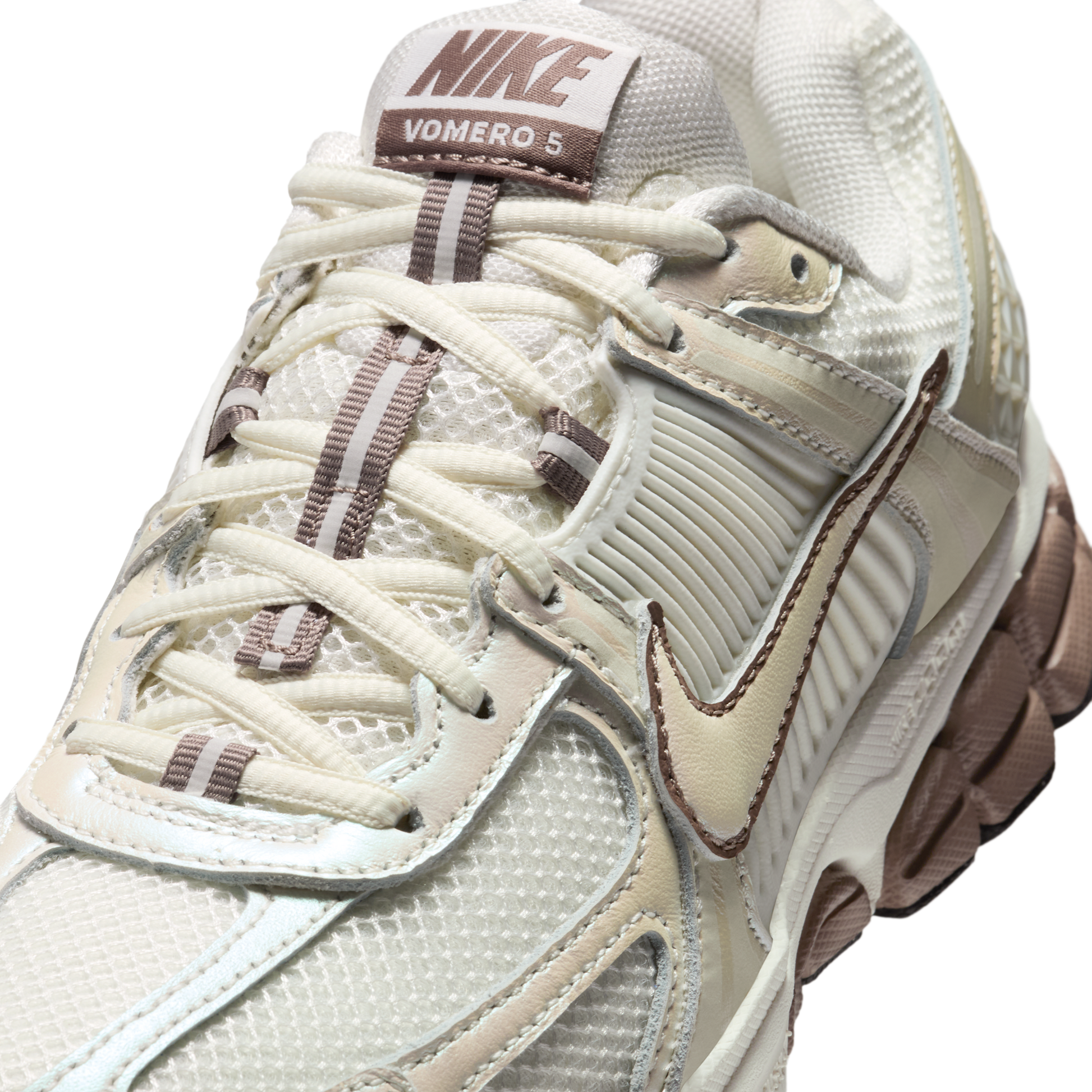 Nike Zoom Vomero 5 Sail Mink Brown Black (Women's)